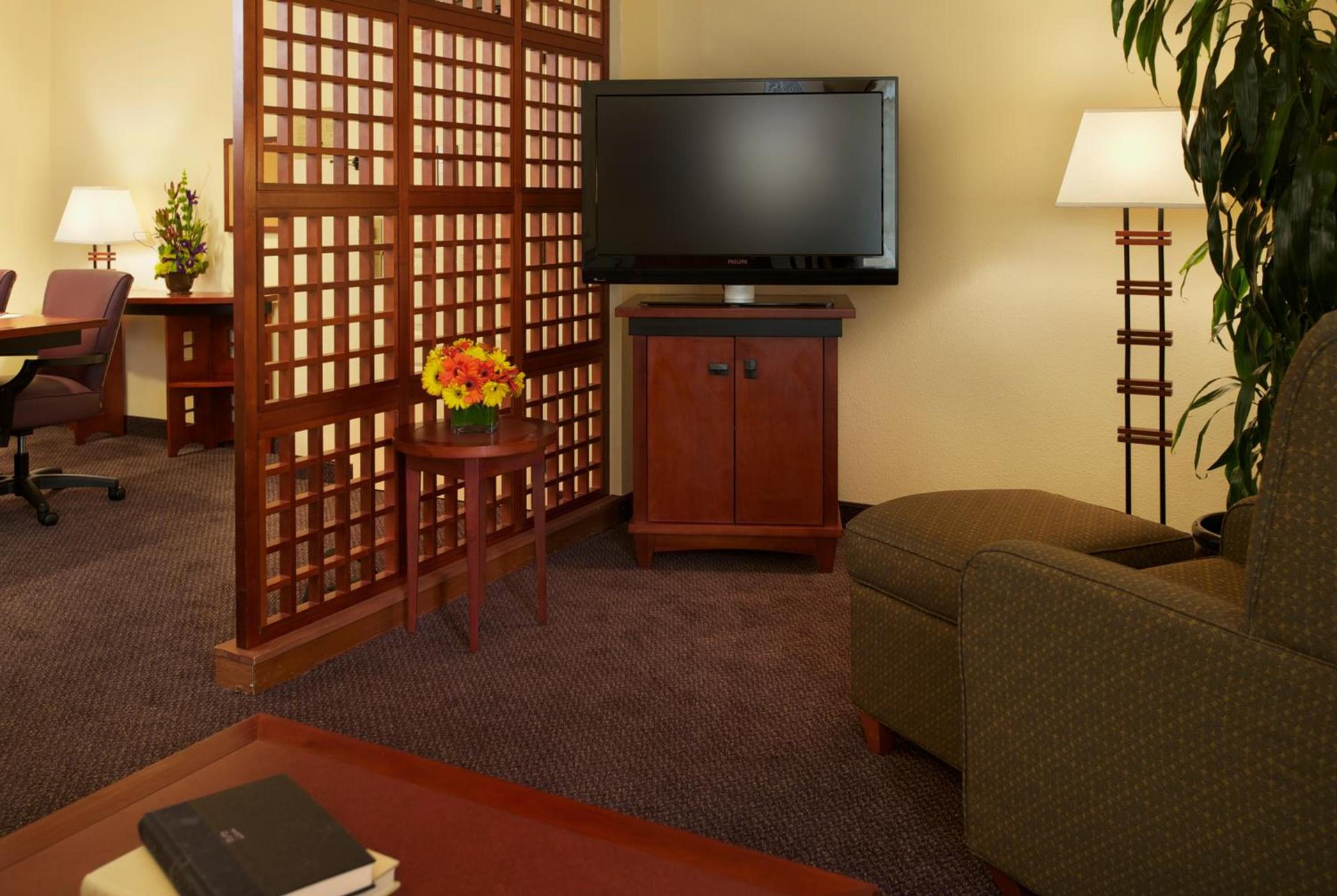 Larkspur Landing Extended Stay Suites Folsom photo 32