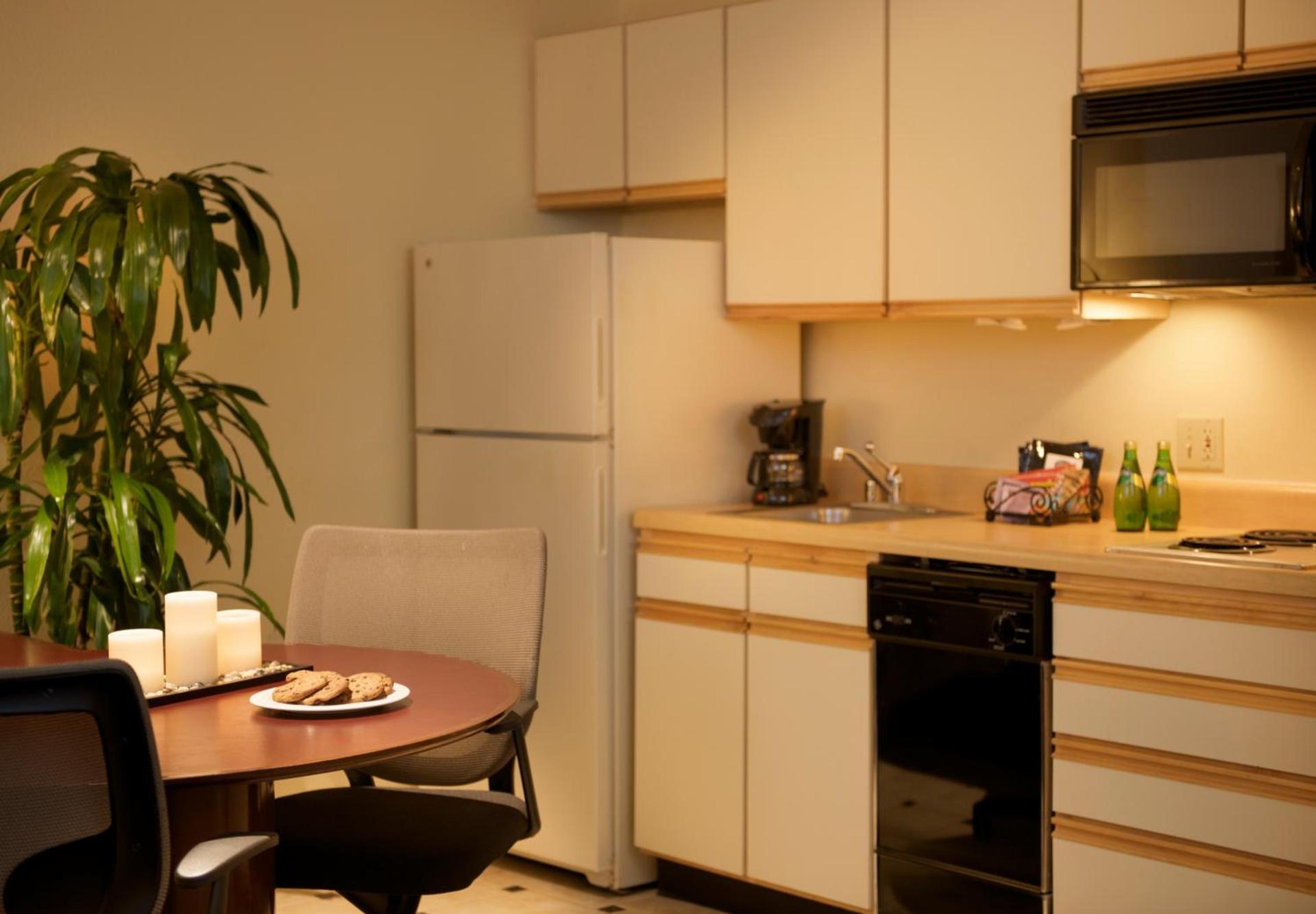 Larkspur Landing Extended Stay Suites Renton photo 45