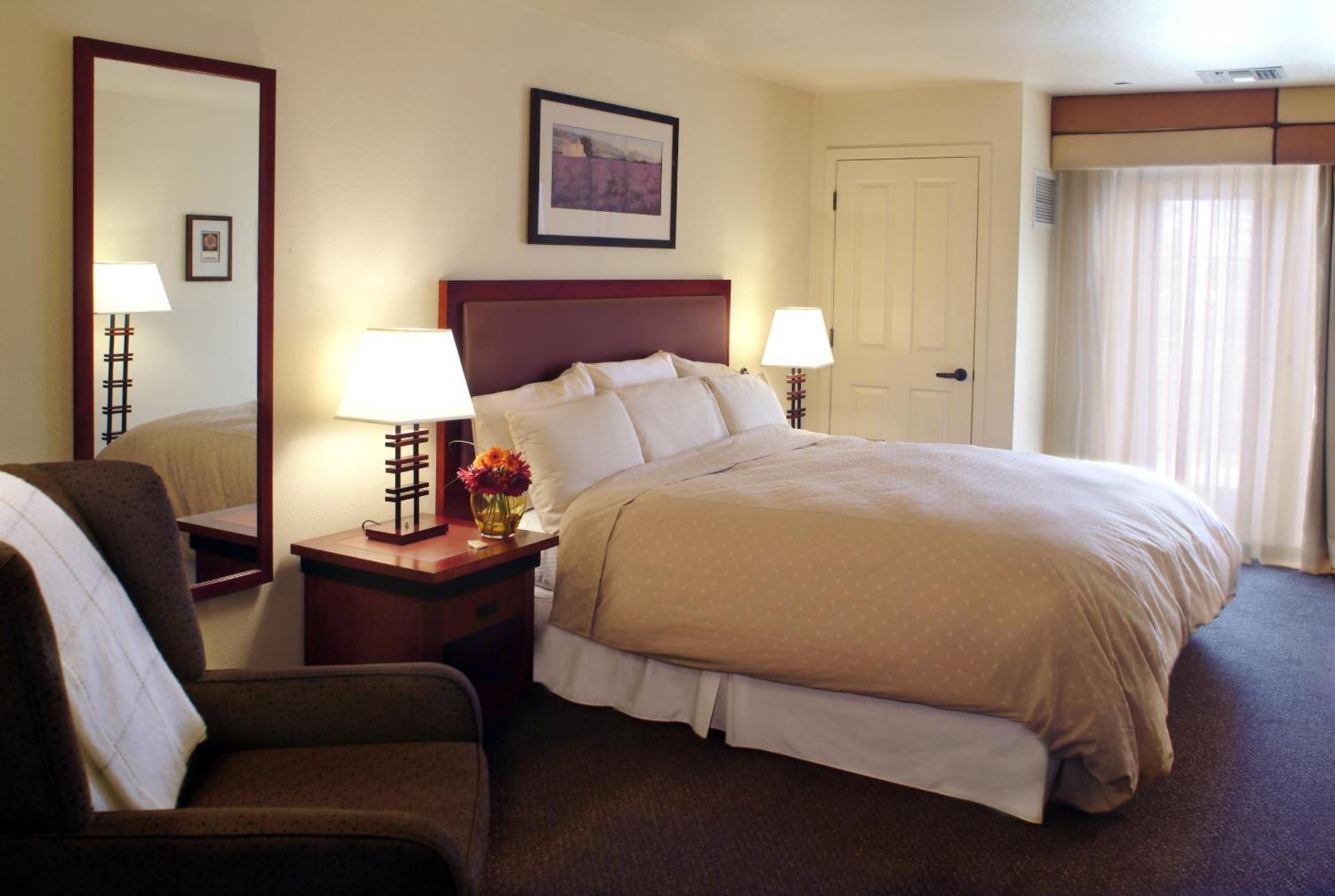 Larkspur Landing Extended Stay Suites Bellevue photo 32