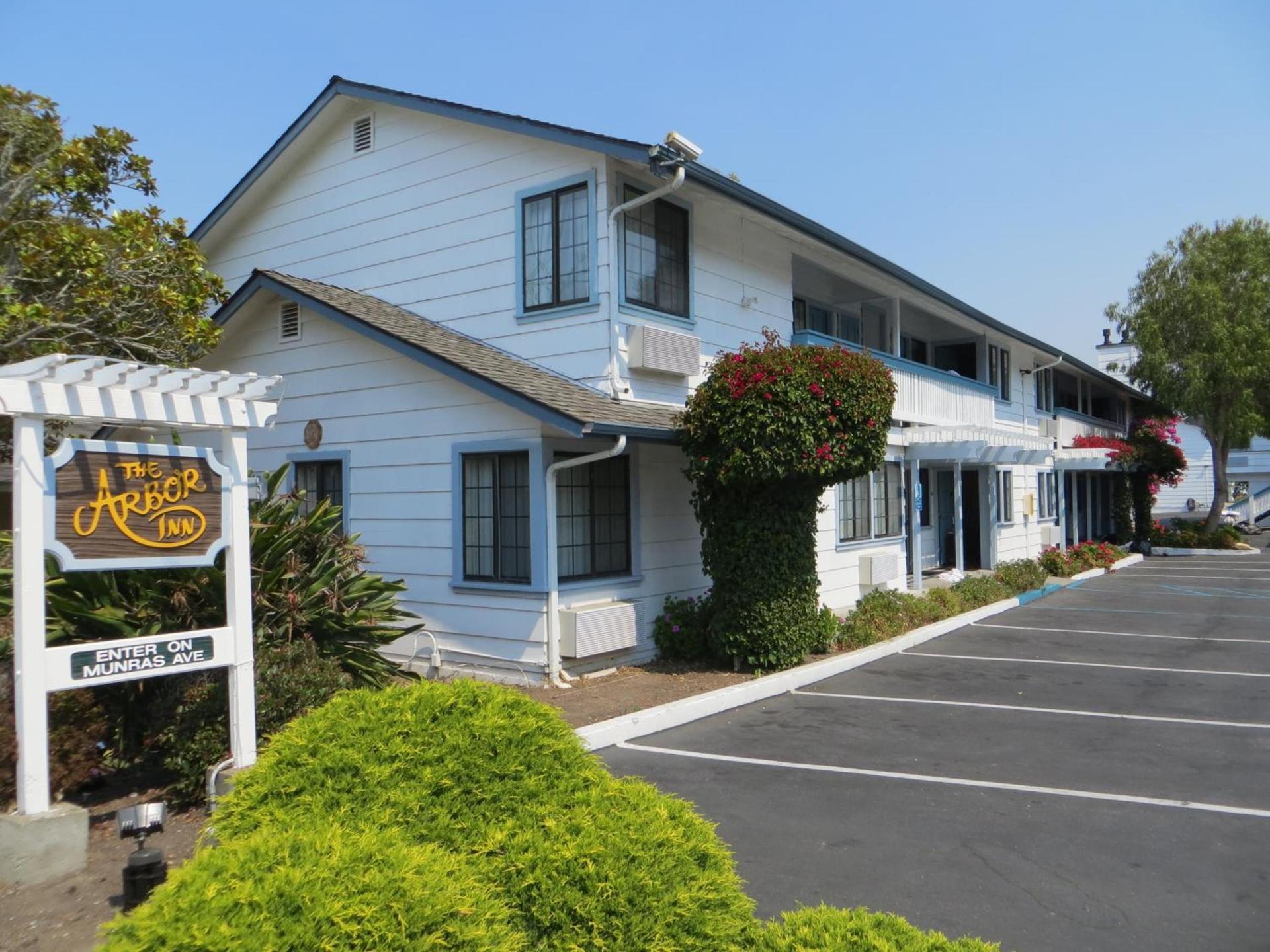 Arbor Inn Monterey photo 26