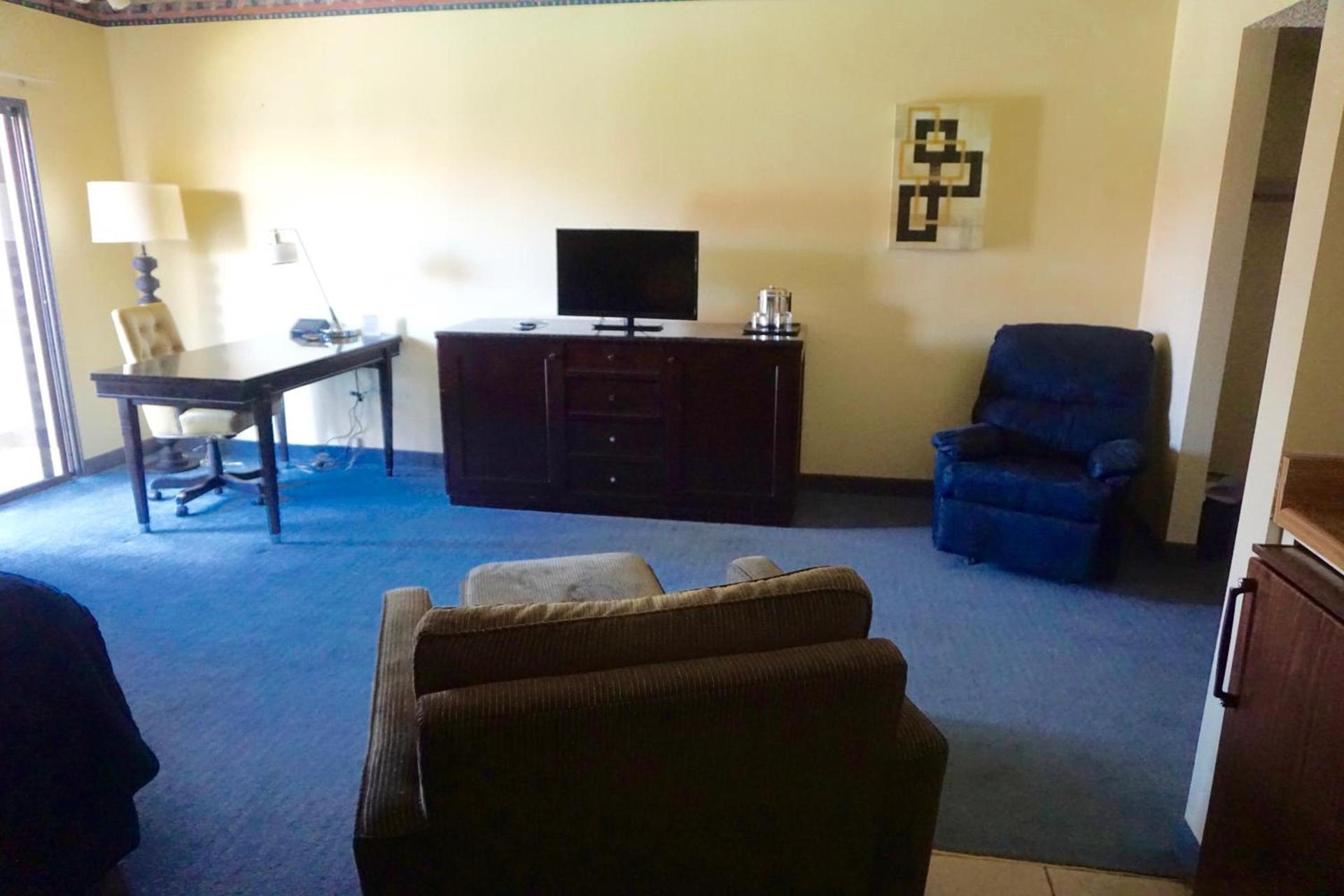 Red Roof Inn Ridgecrest photo 28