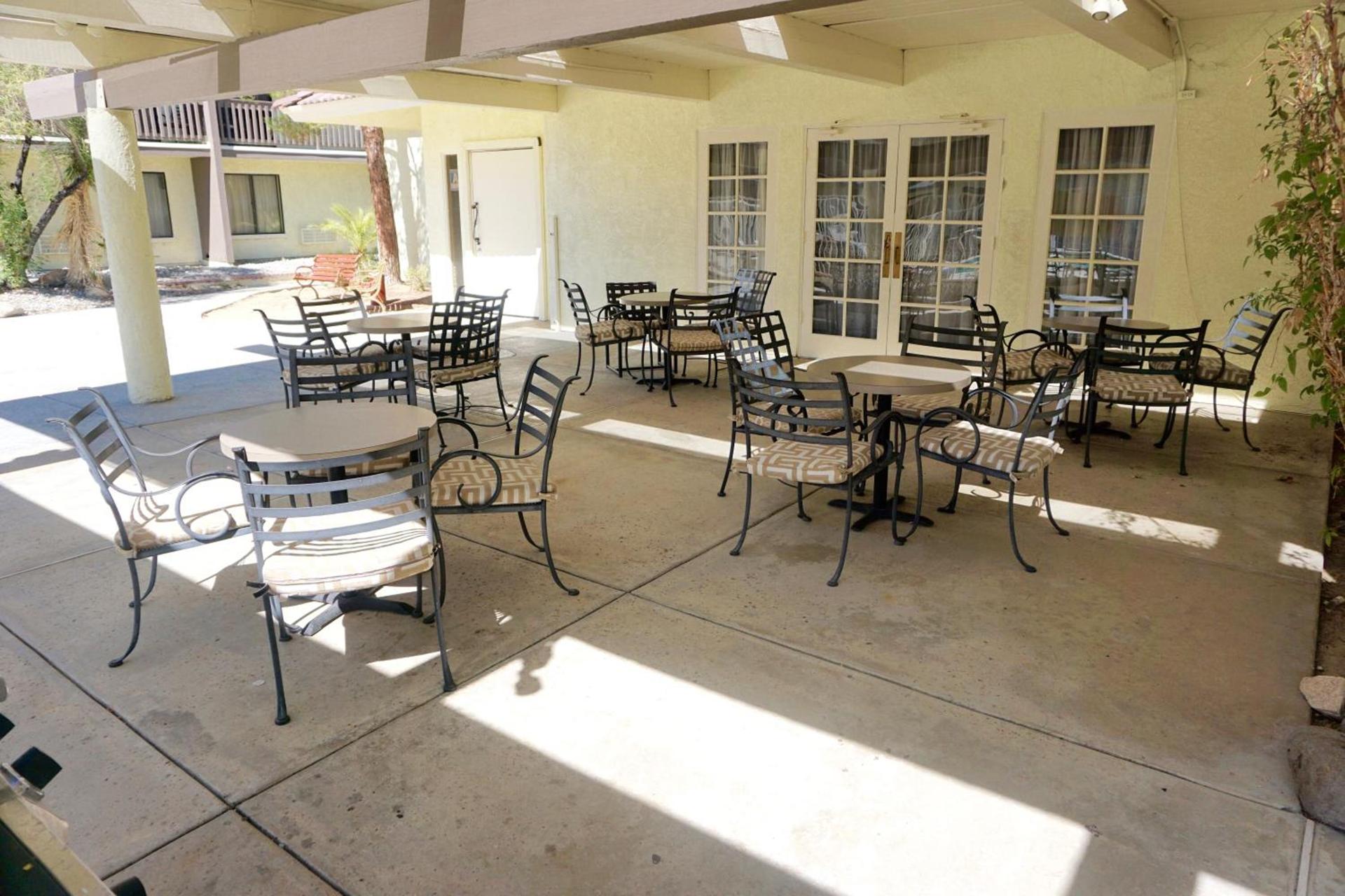 Red Roof Inn Ridgecrest photo 24