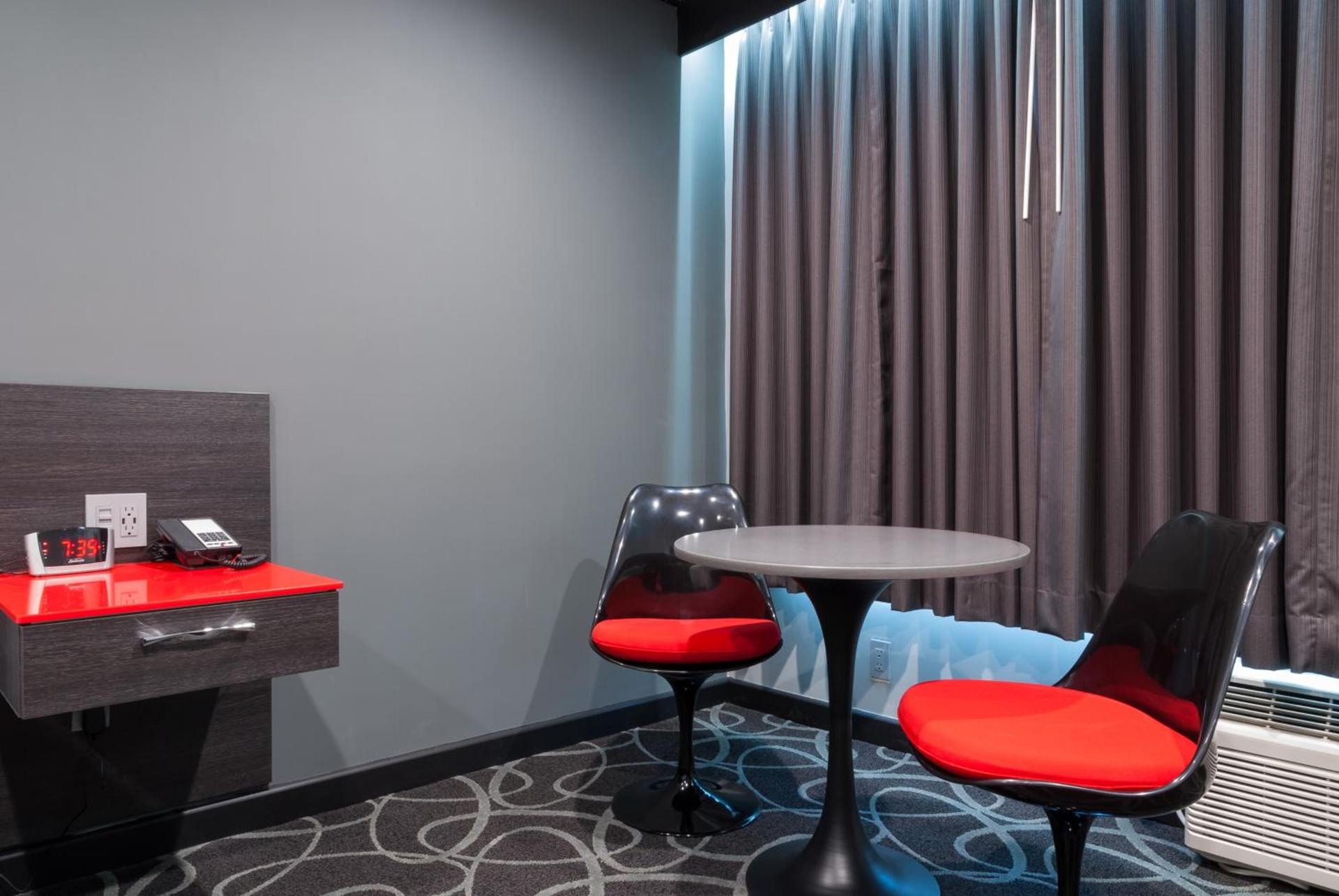 Astro Pasadena Hotel photo 9