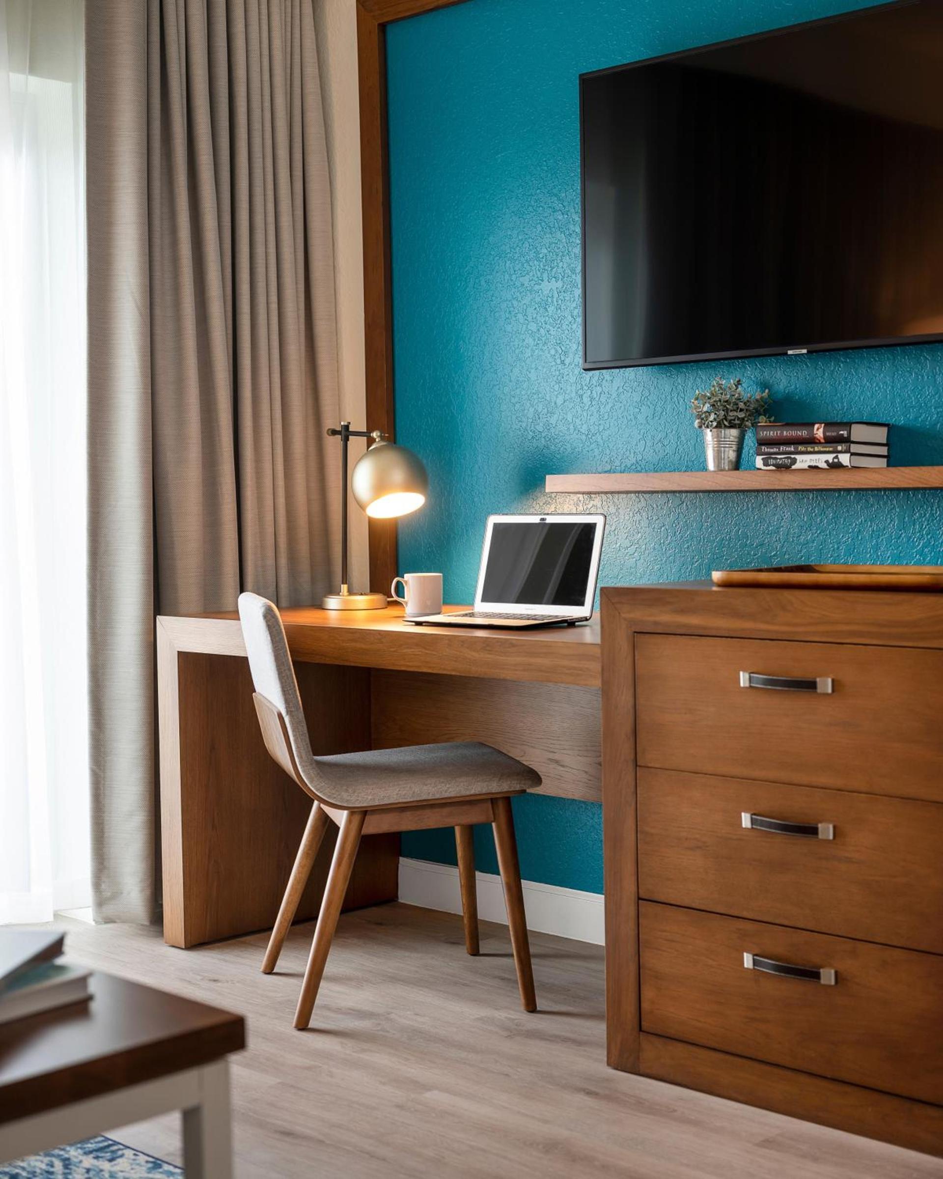 Compass Hotel Beaufort by Margaritaville photo 25