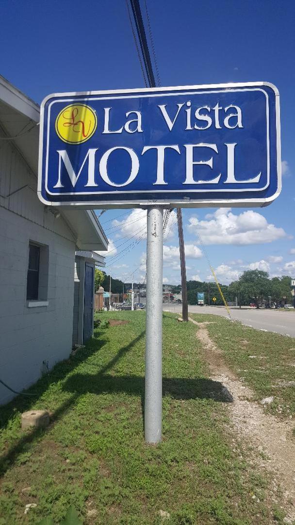 La Vista Motel photo 9