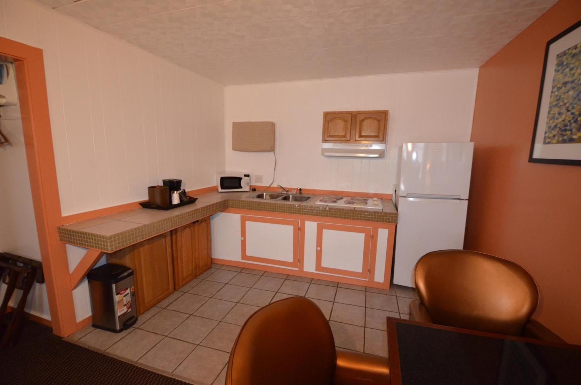 Williamstown Motel photo 65