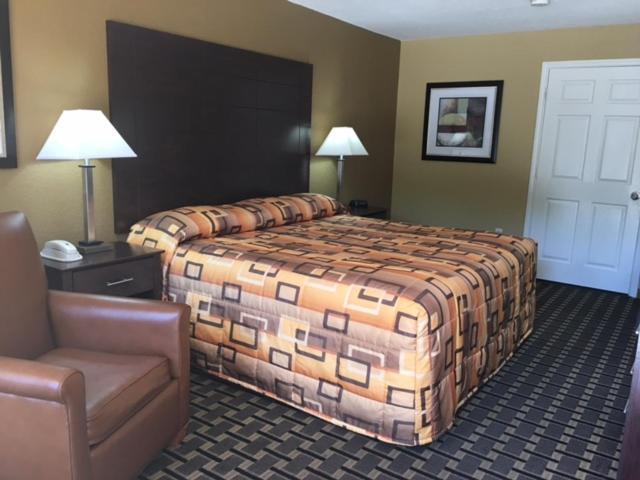 Executive Inn and Suites Longview photo 2