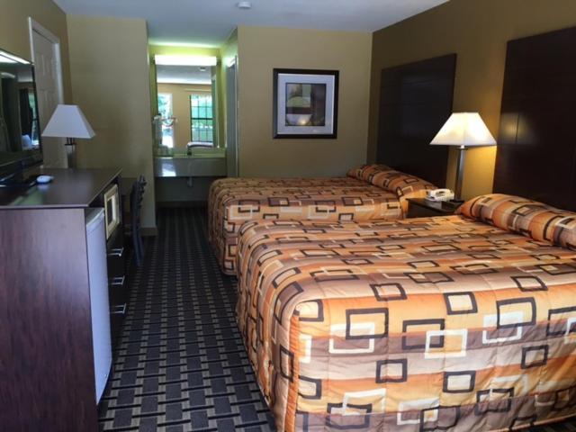 Executive Inn and Suites Longview photo 5