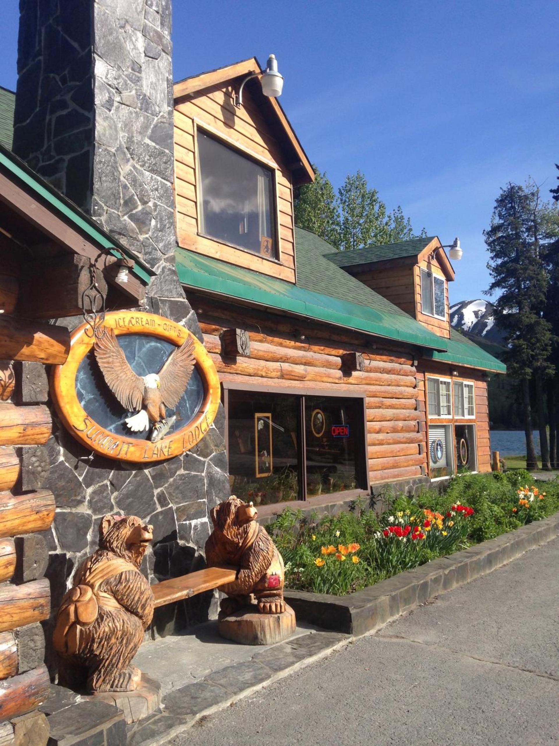 Summit Lake Lodge photo 1