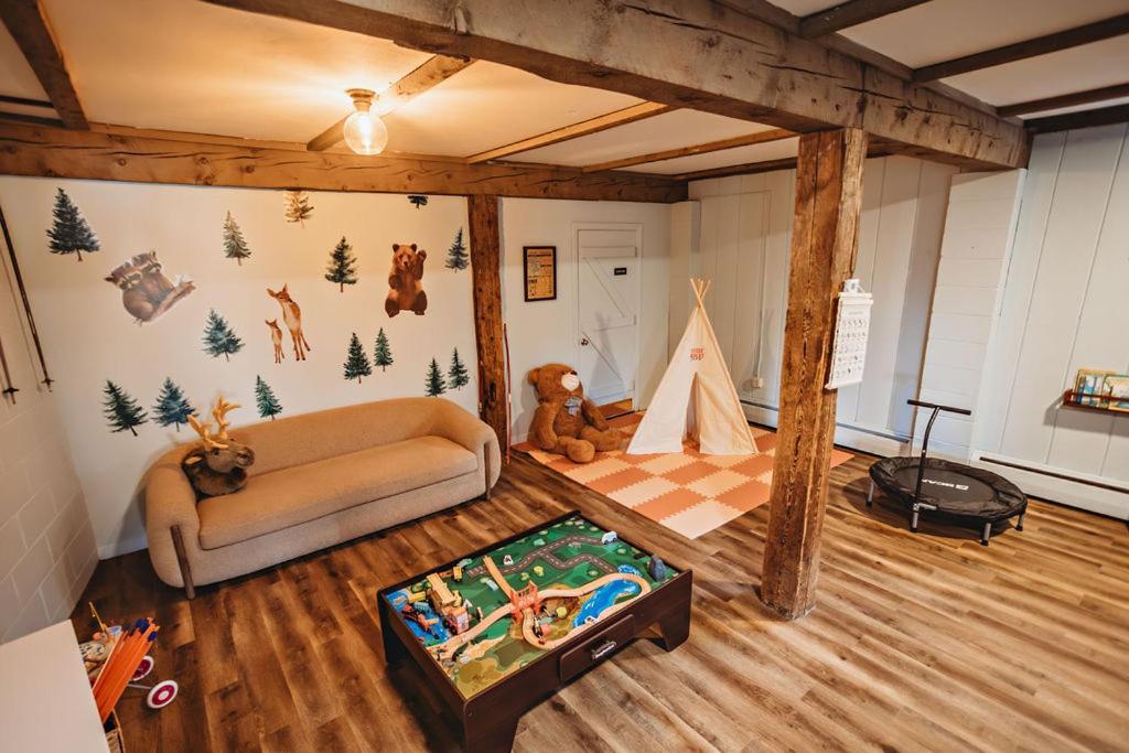 Hideaway Inn Mt Snow photo 25