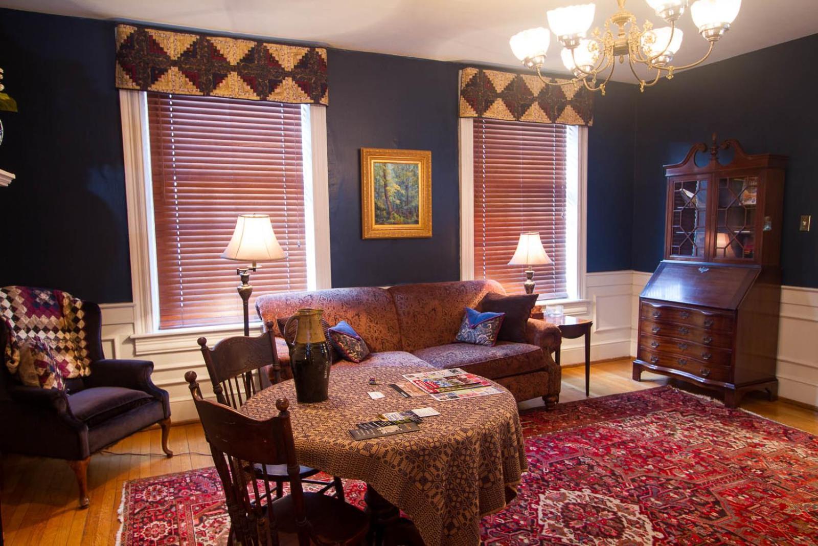 The Inn at Lincoln Square photo 10