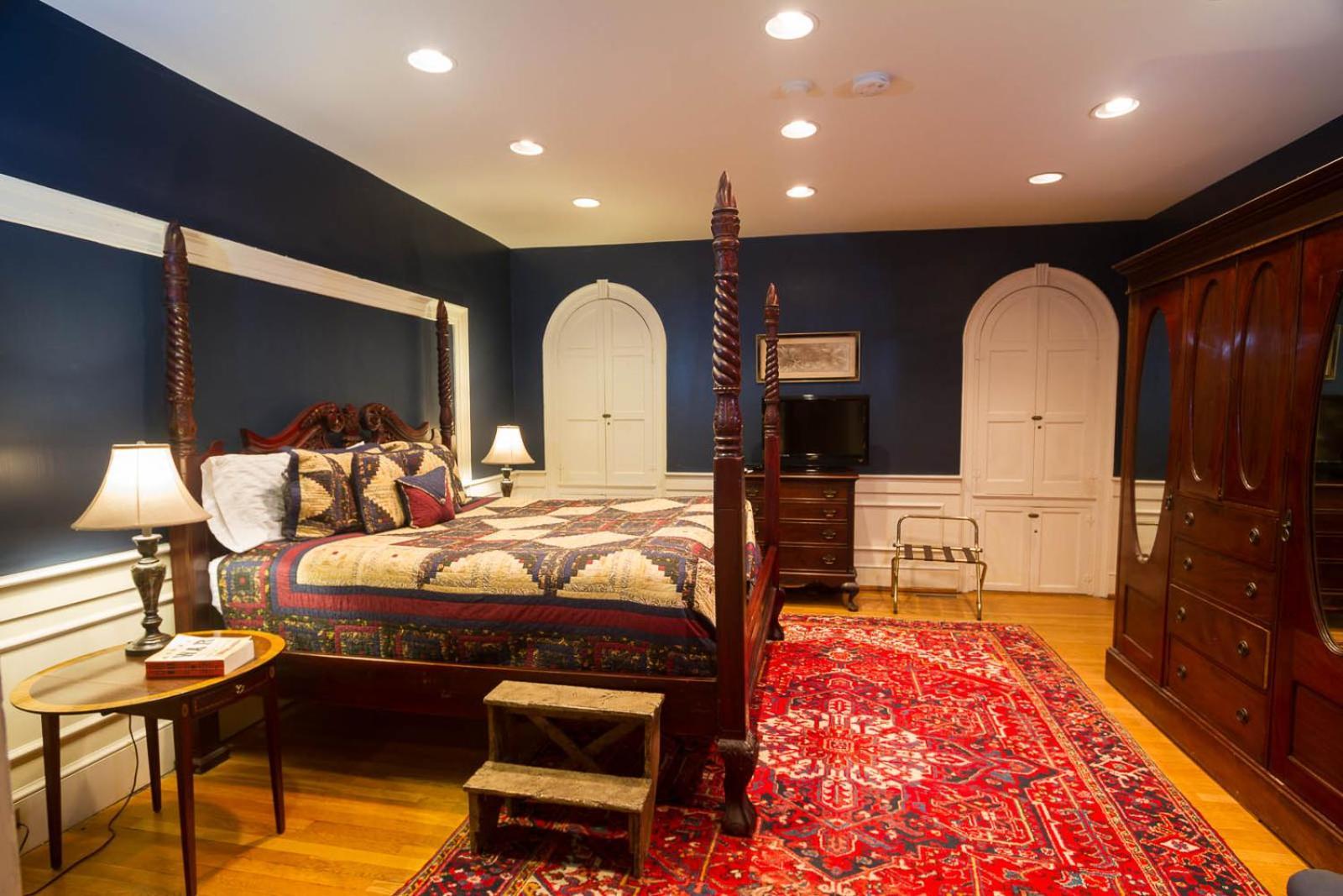 The Inn at Lincoln Square photo 11