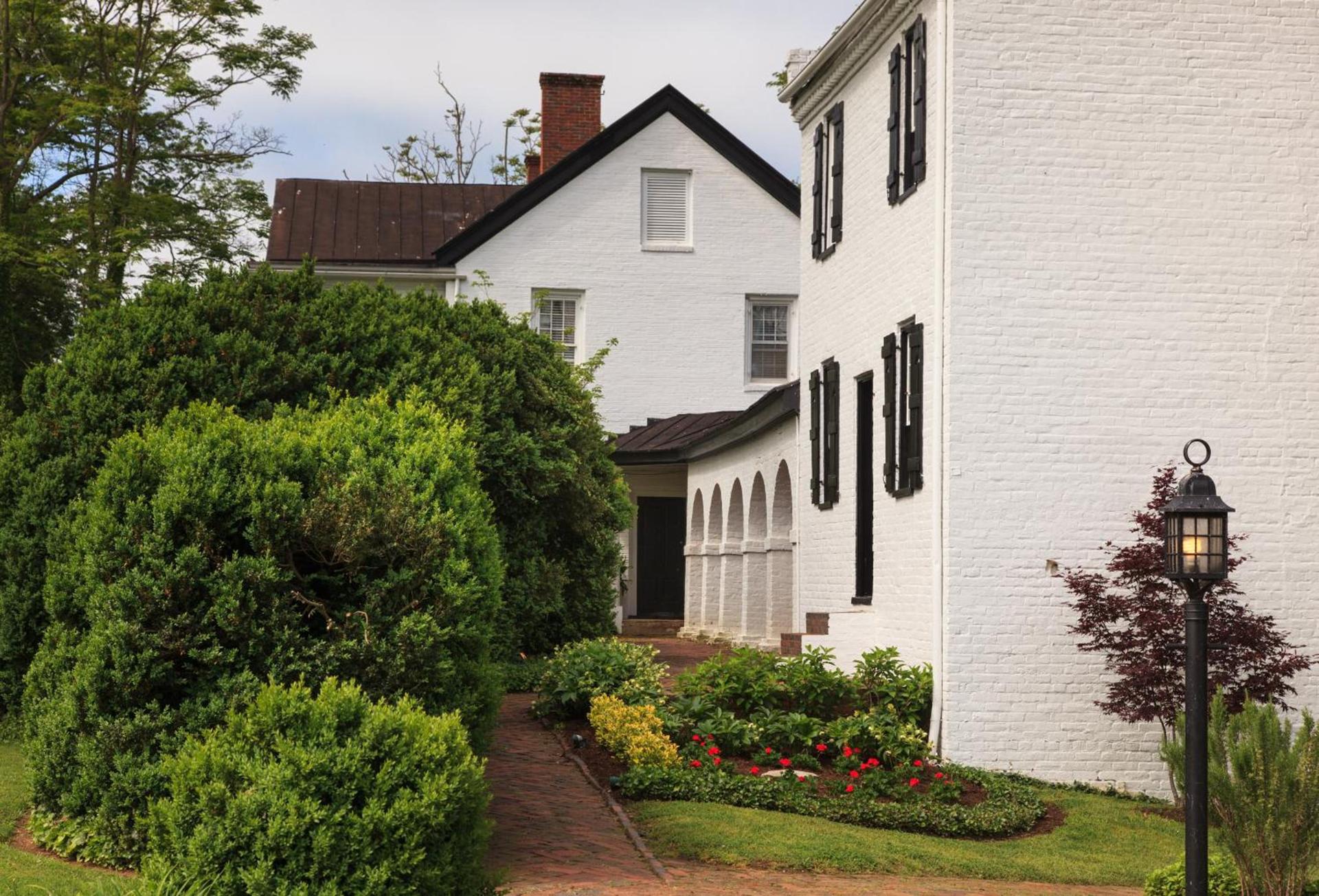 The Estate at Meander photo 3