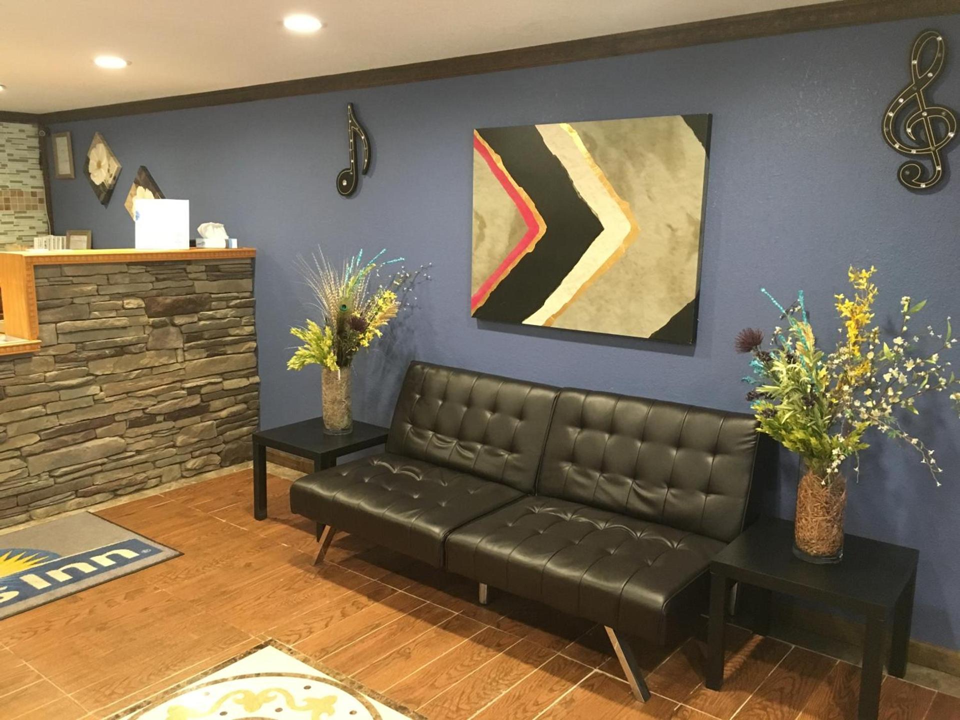 Days Inn by Wyndham Lavonia photo 28