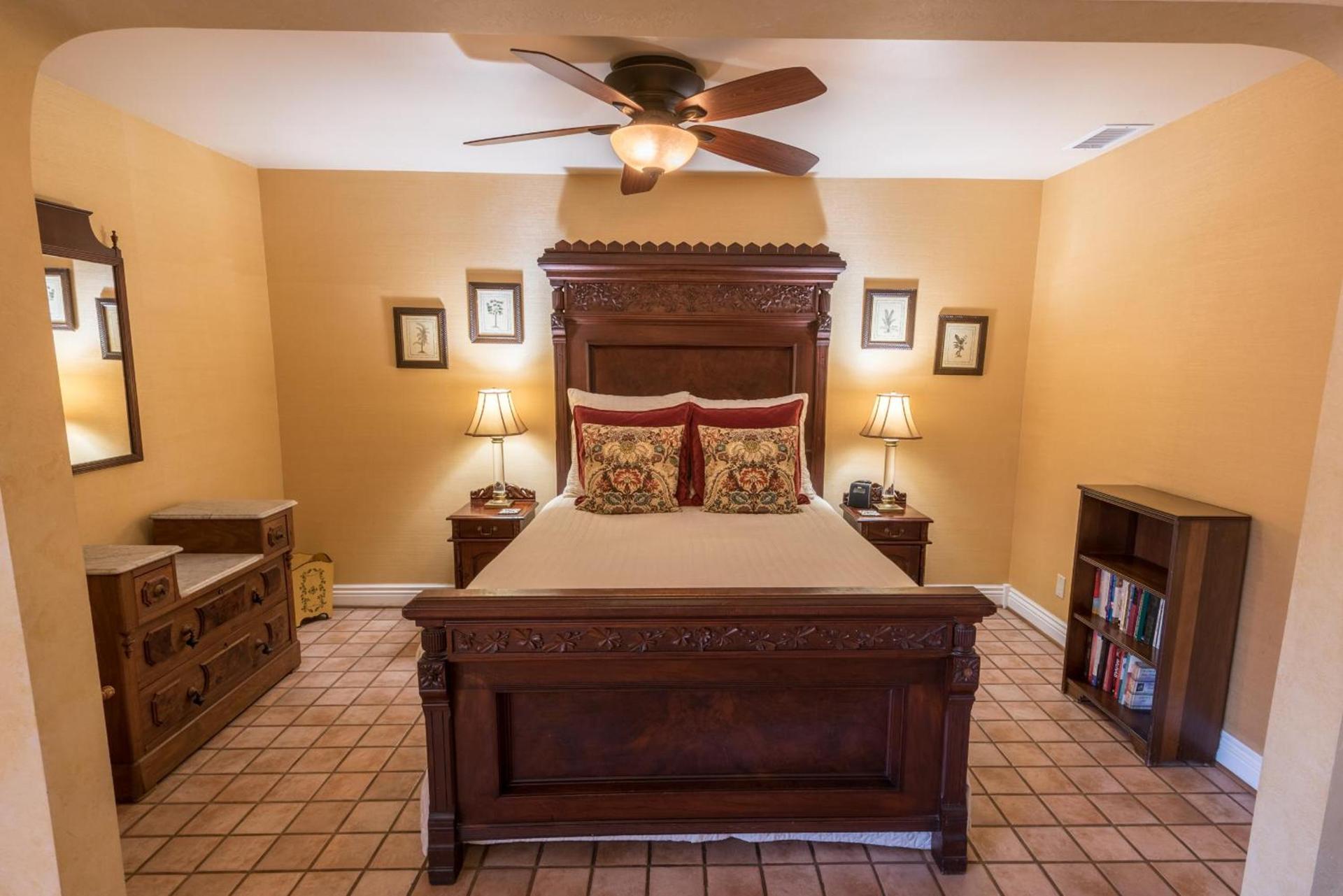 Harbor House Inn photo 96