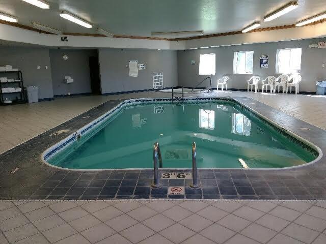 Eastwood Inn photo 2