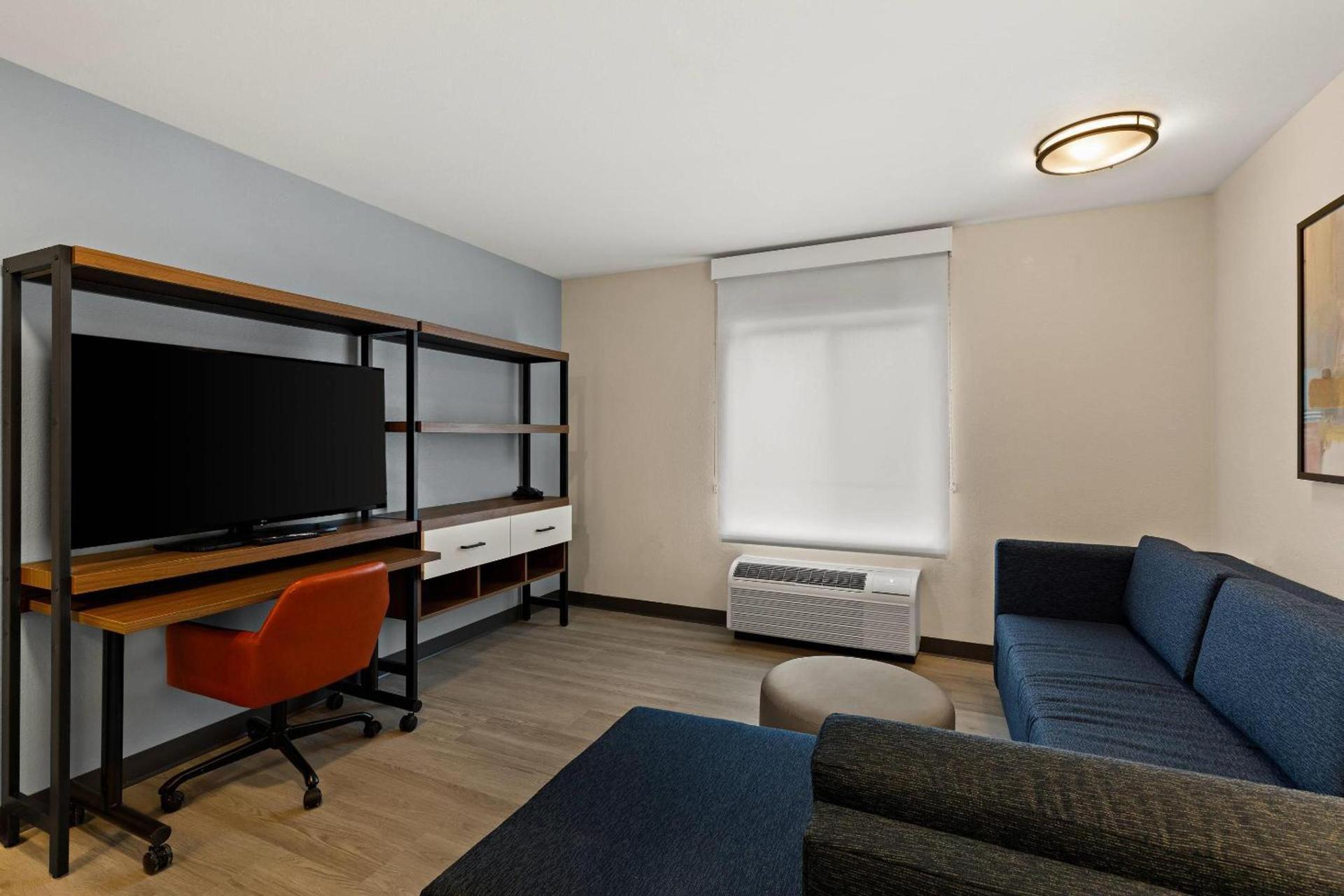 Everhome Suites Panama City Beach photo 9