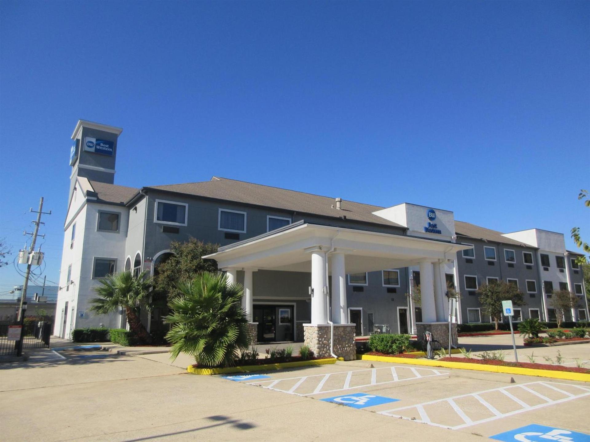 Best Western Champions Forest Inn and Suites photo 1