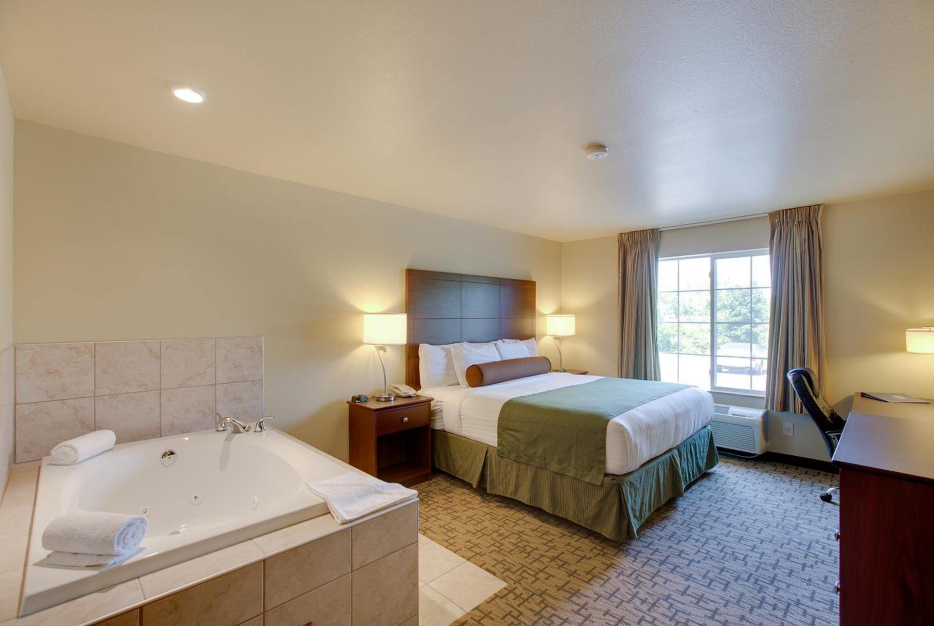 Cobblestone Inn & Suites - Clintonville photo 27