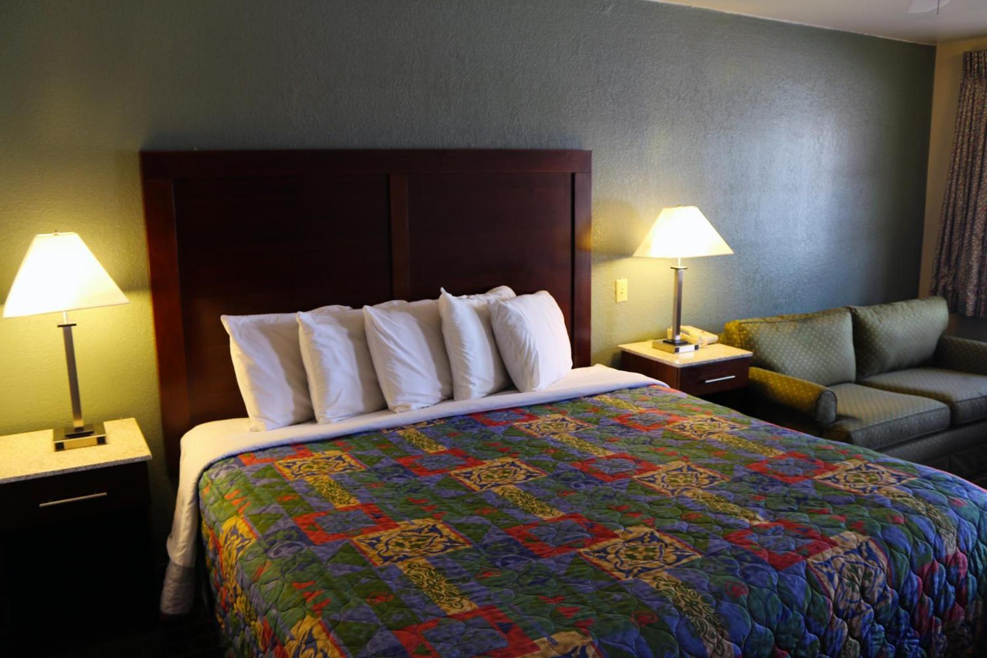 Great Western Inn & Suites photo 4