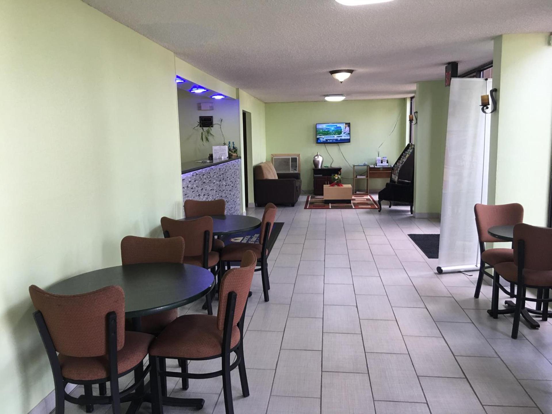 Americas Best Value Inn - Malvern photo 5
