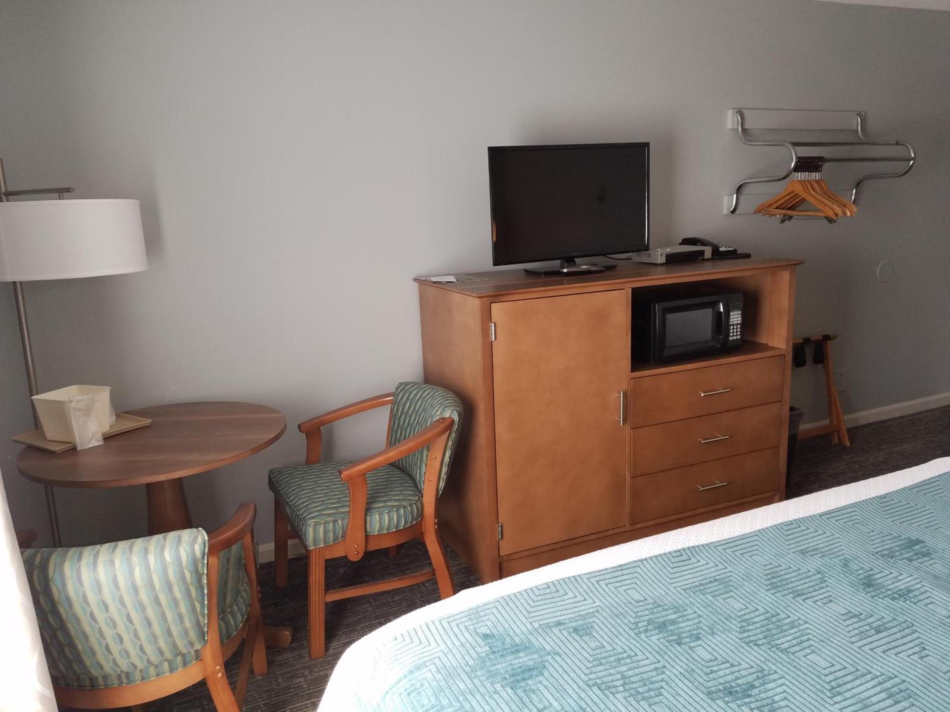 Hampton Village Inn photo 39