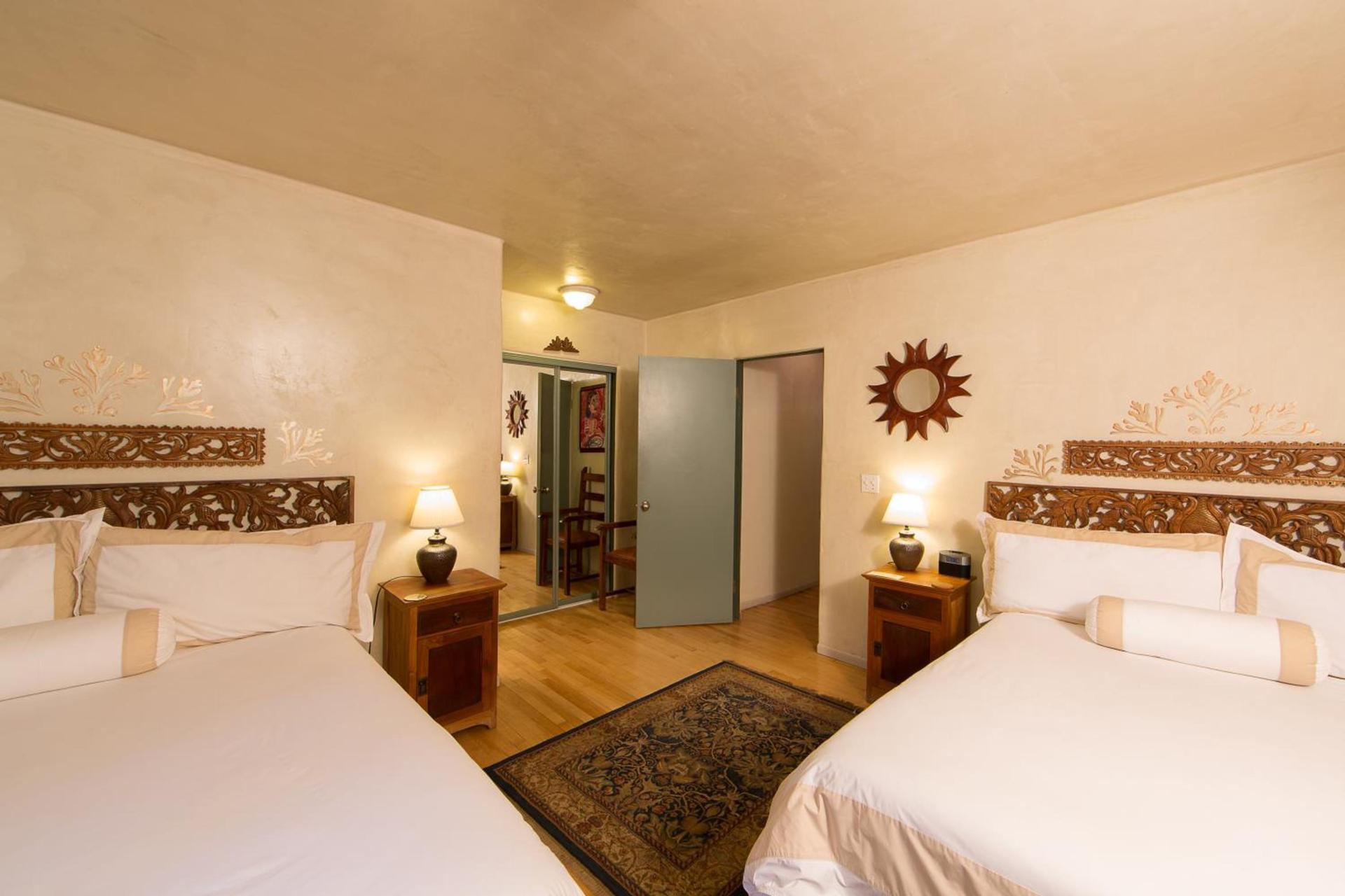 The Emerald Iguana Inn photo 13