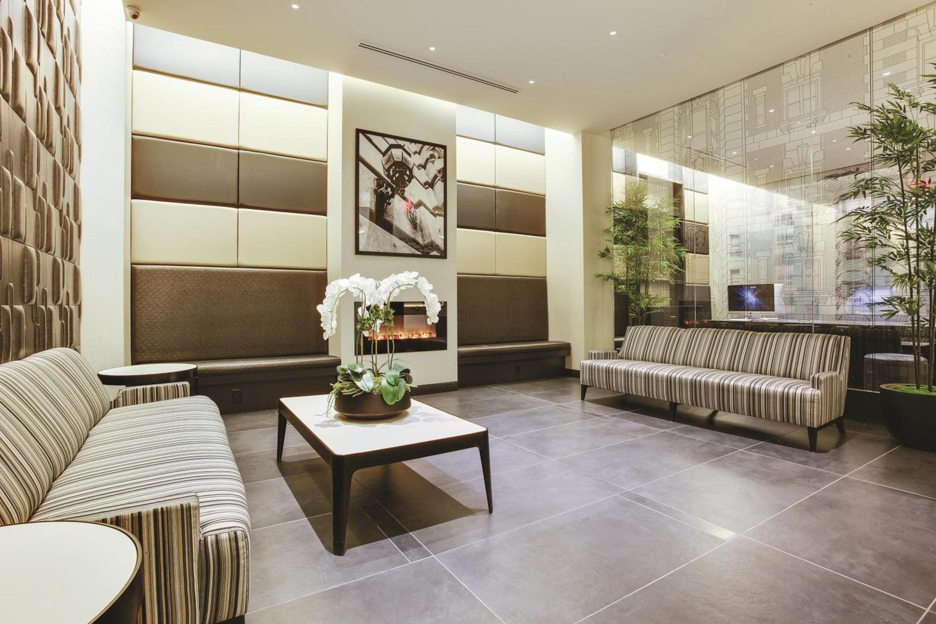The Hotel at Fifth Avenue photo 39
