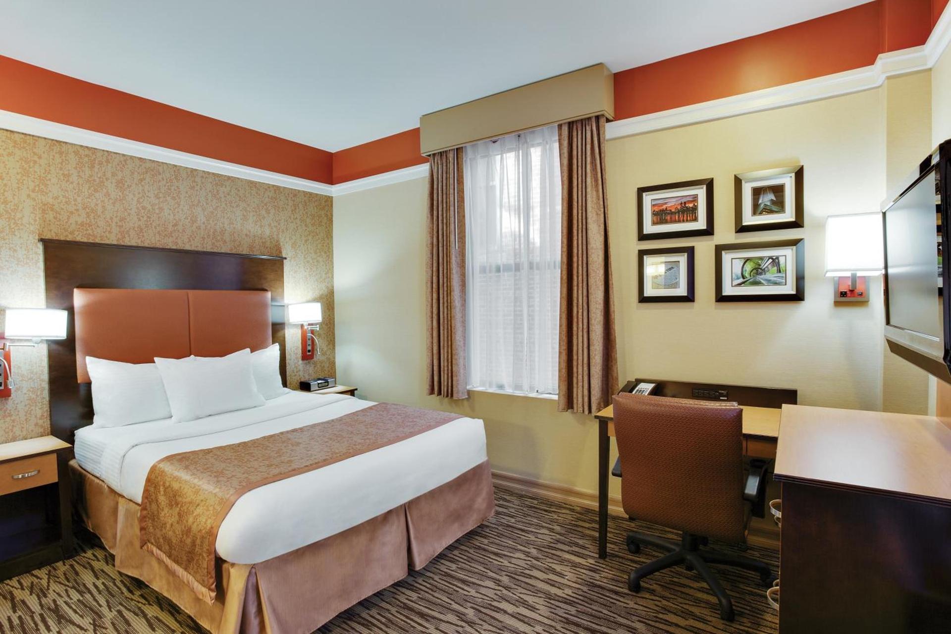The Hotel at Fifth Avenue photo 31