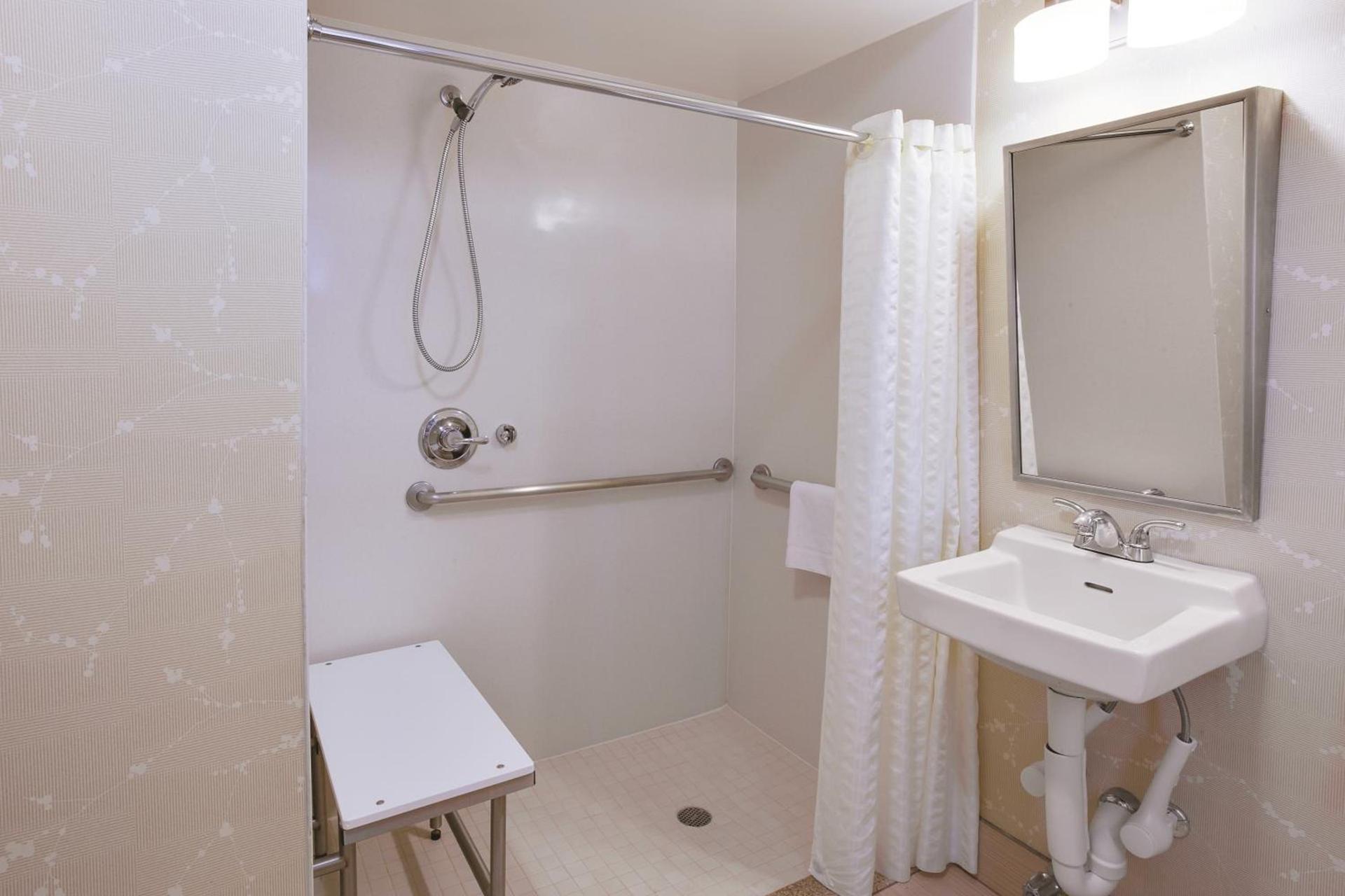The Hotel at Fifth Avenue photo 35