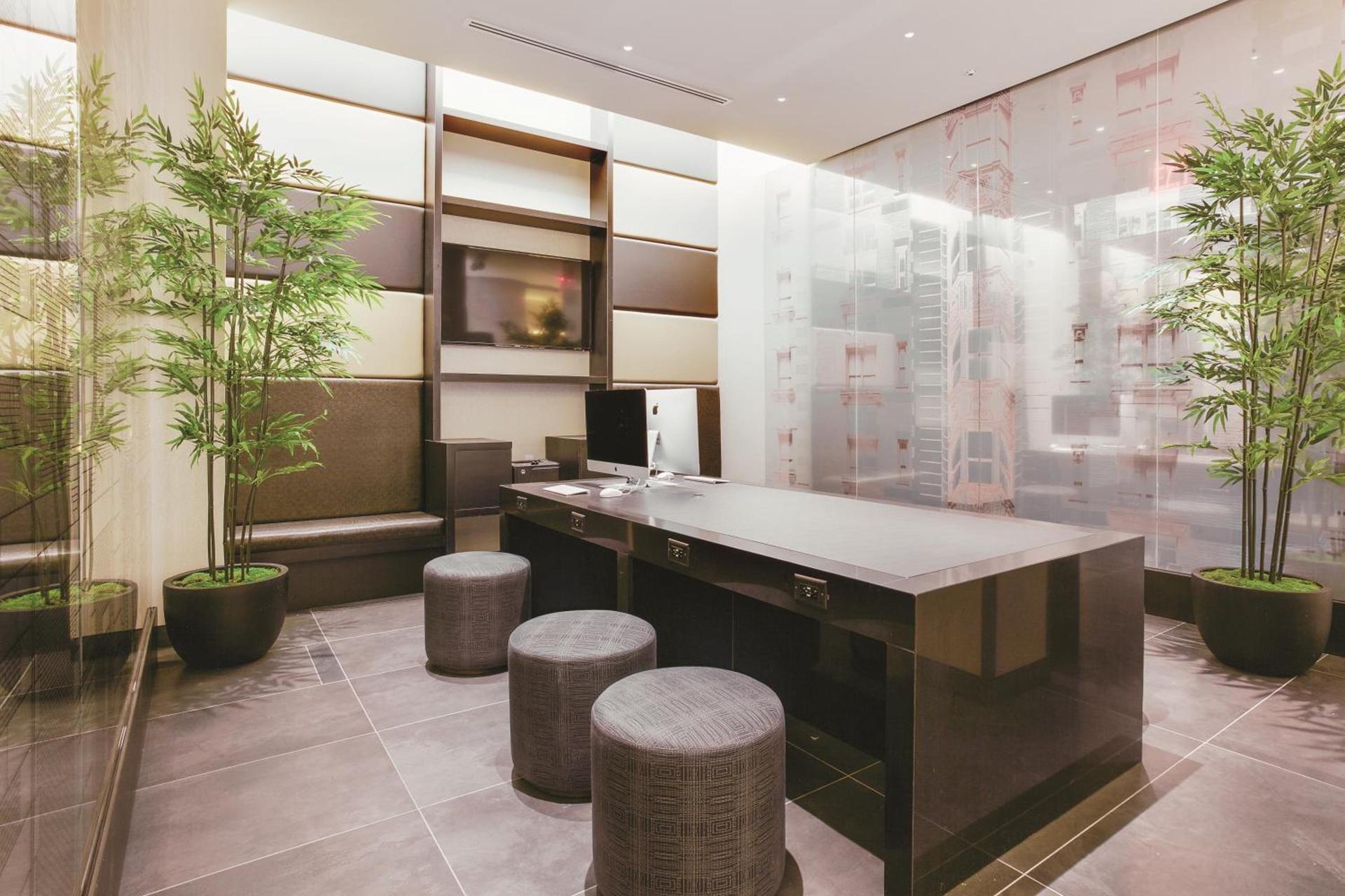 The Hotel at Fifth Avenue photo 45