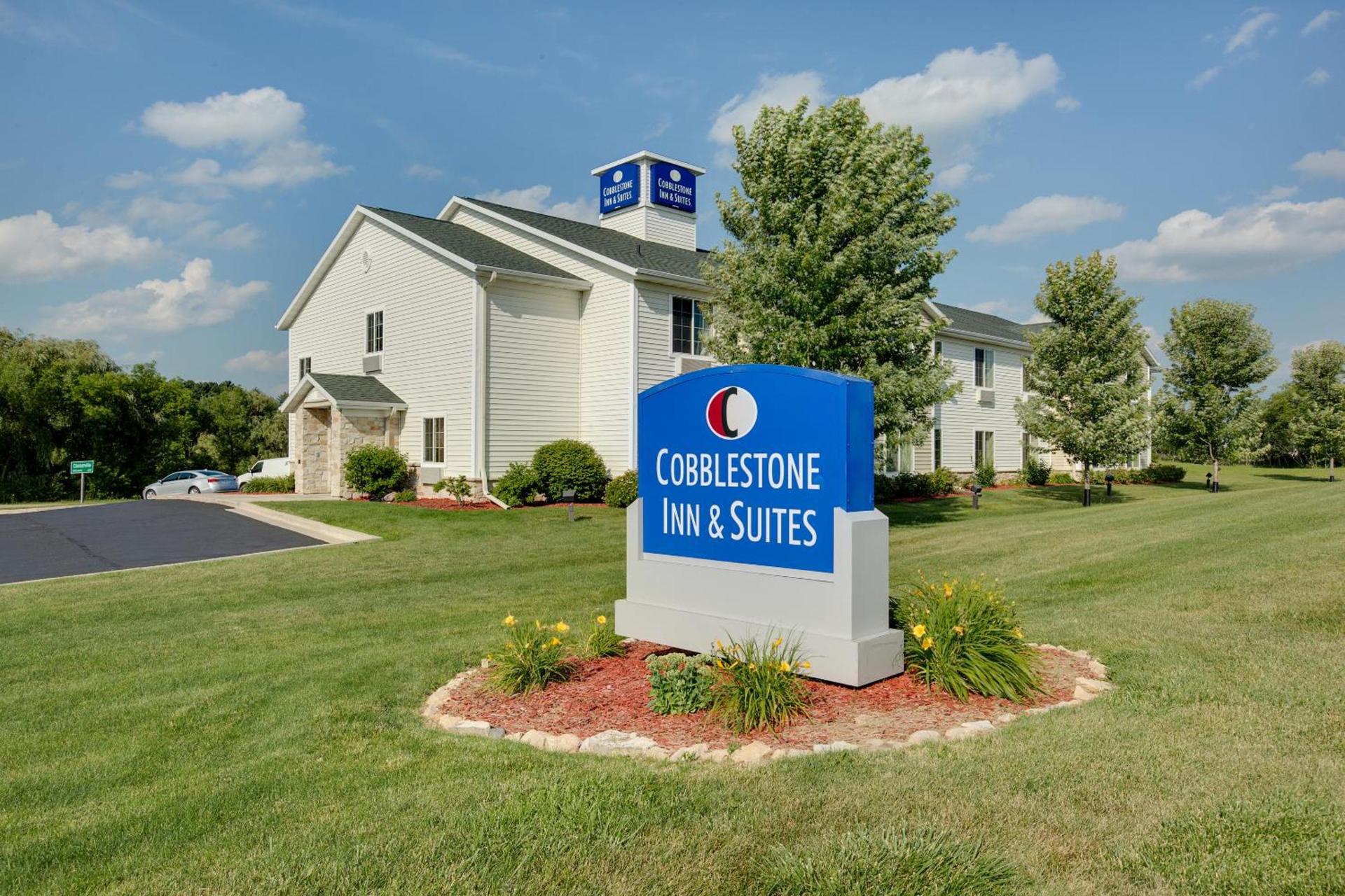 Cobblestone Inn & Suites - Clintonville photo 31