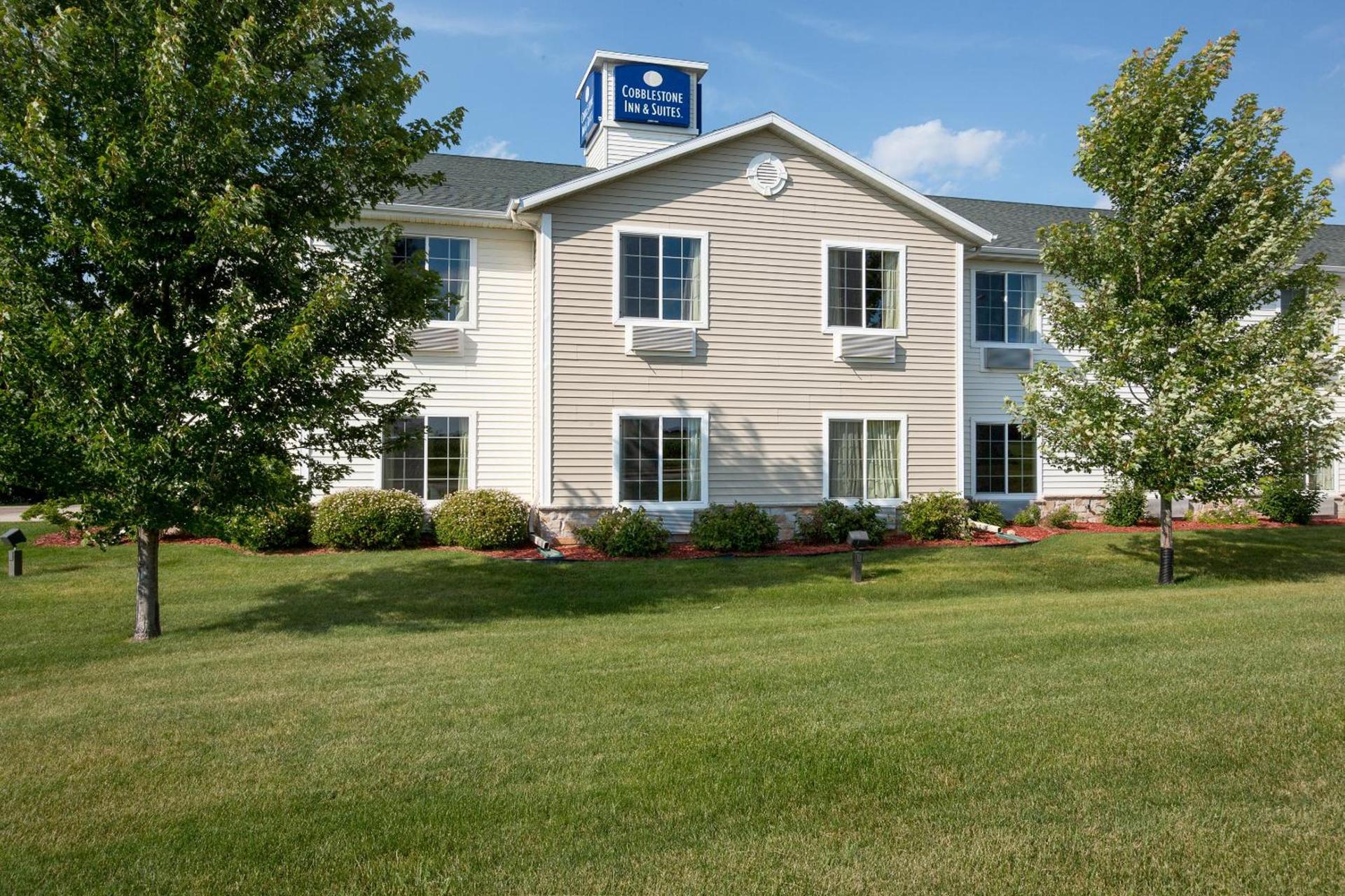 Cobblestone Inn & Suites - Clintonville photo 32