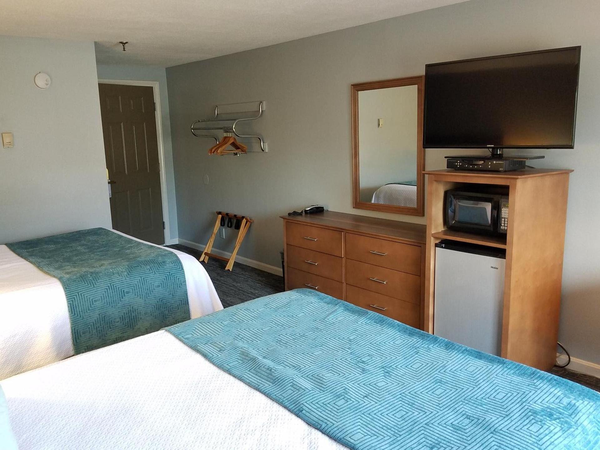 Hampton Village Inn photo 48