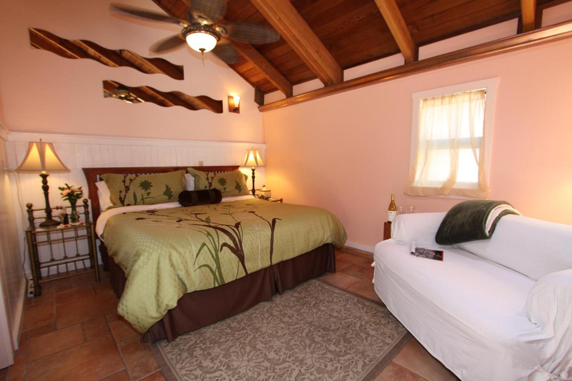 Elk Cove Inn & Spa photo 3