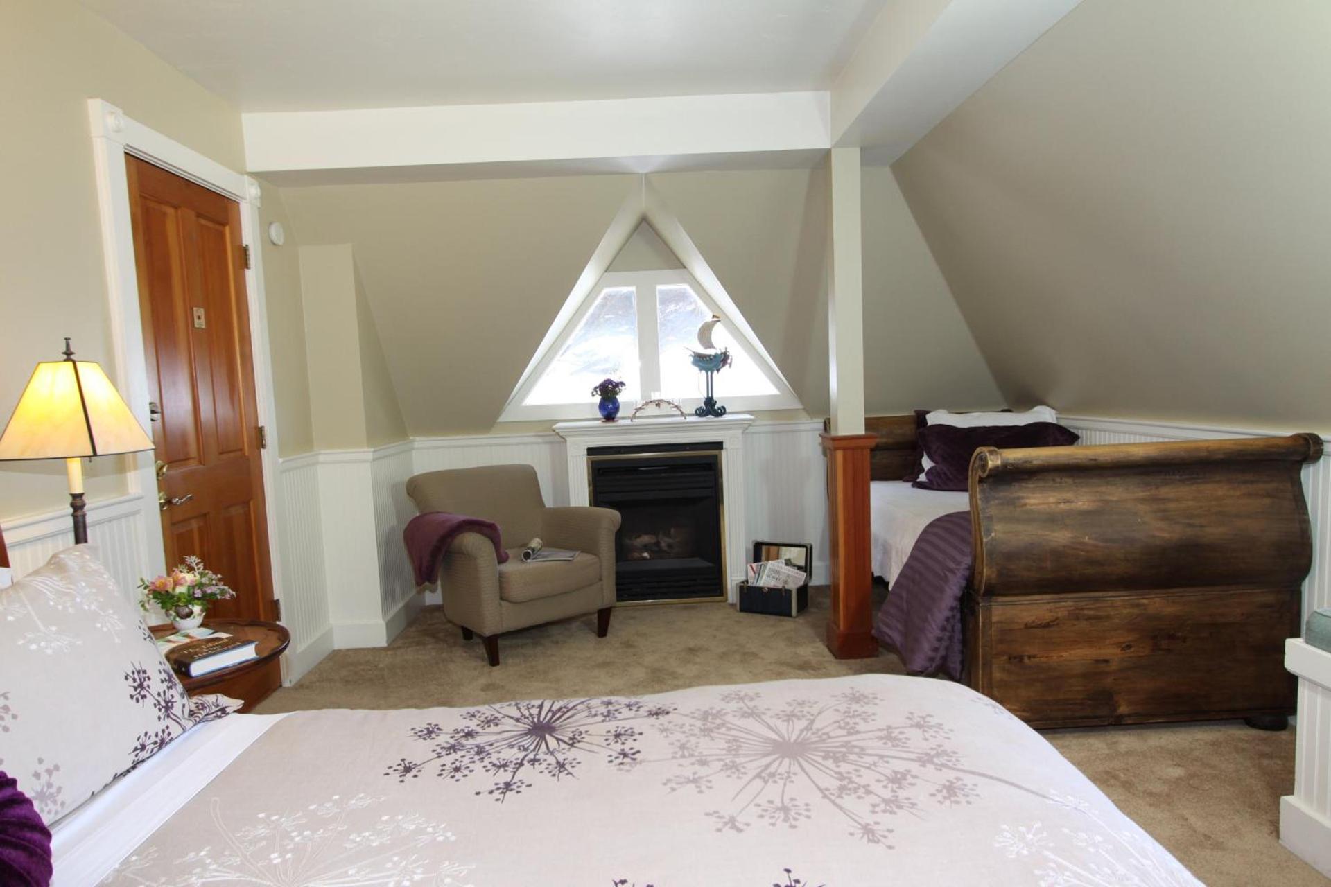 Elk Cove Inn & Spa photo 37