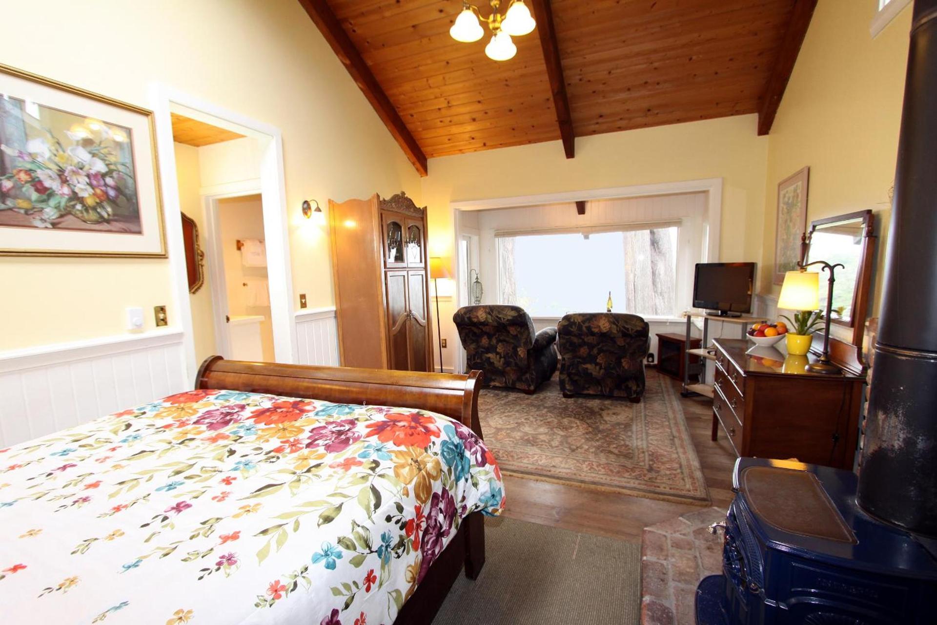 Elk Cove Inn & Spa photo 41