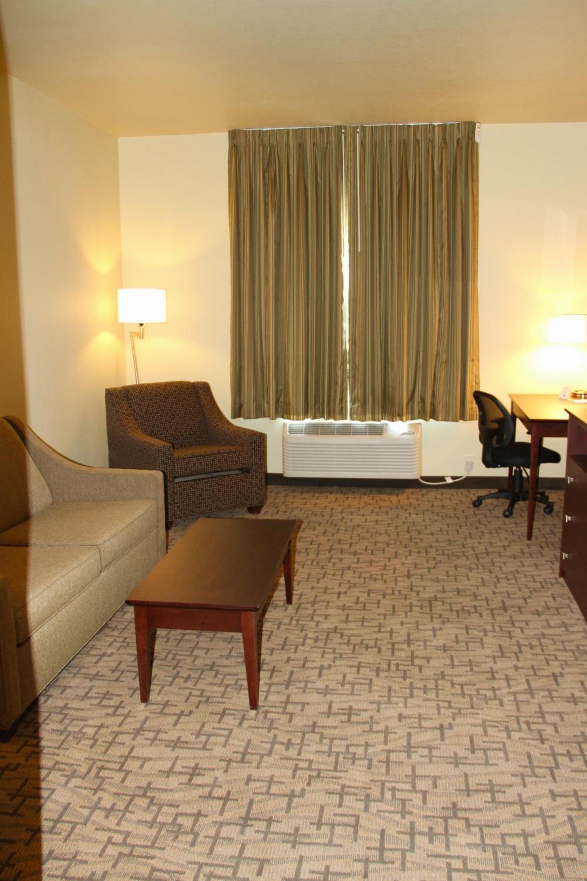 Cobblestone Hotel & Suites - Devils Lake photo 43