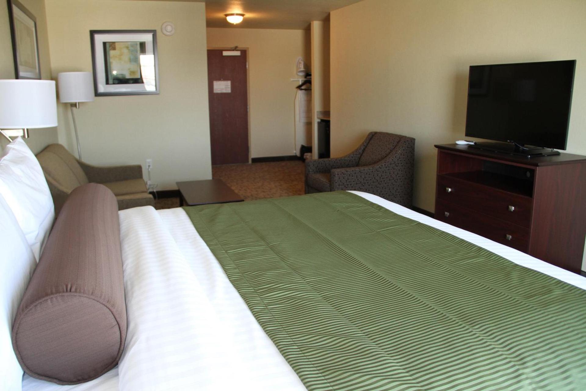 Cobblestone Hotel & Suites - Devils Lake photo 47