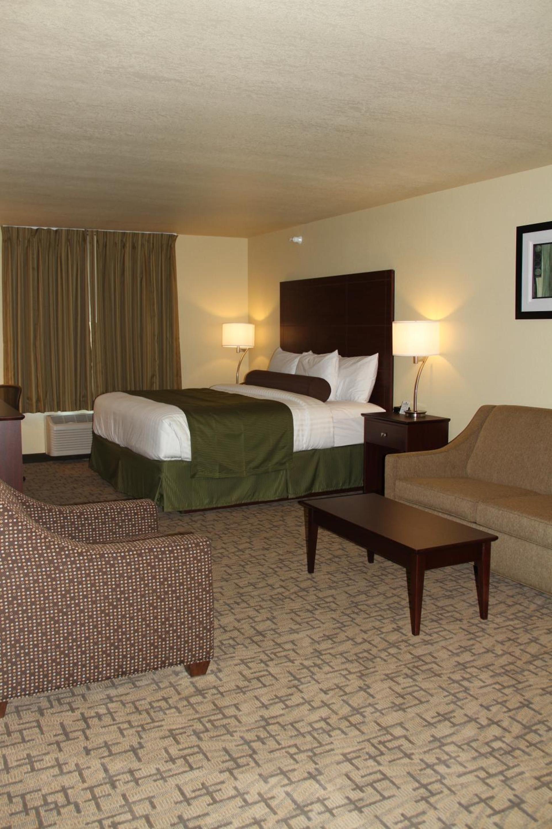 Cobblestone Hotel & Suites - Devils Lake photo 48