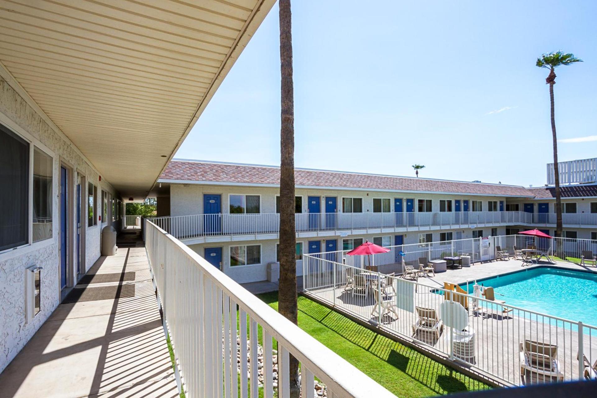 Motel 6 Mesa North photo 4