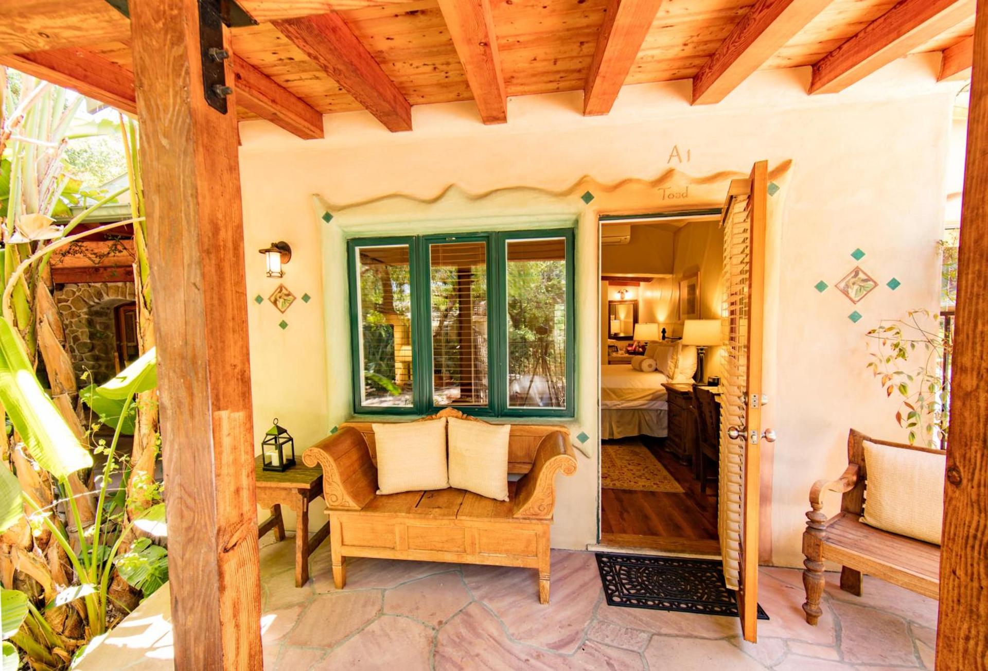 The Emerald Iguana Inn photo 22