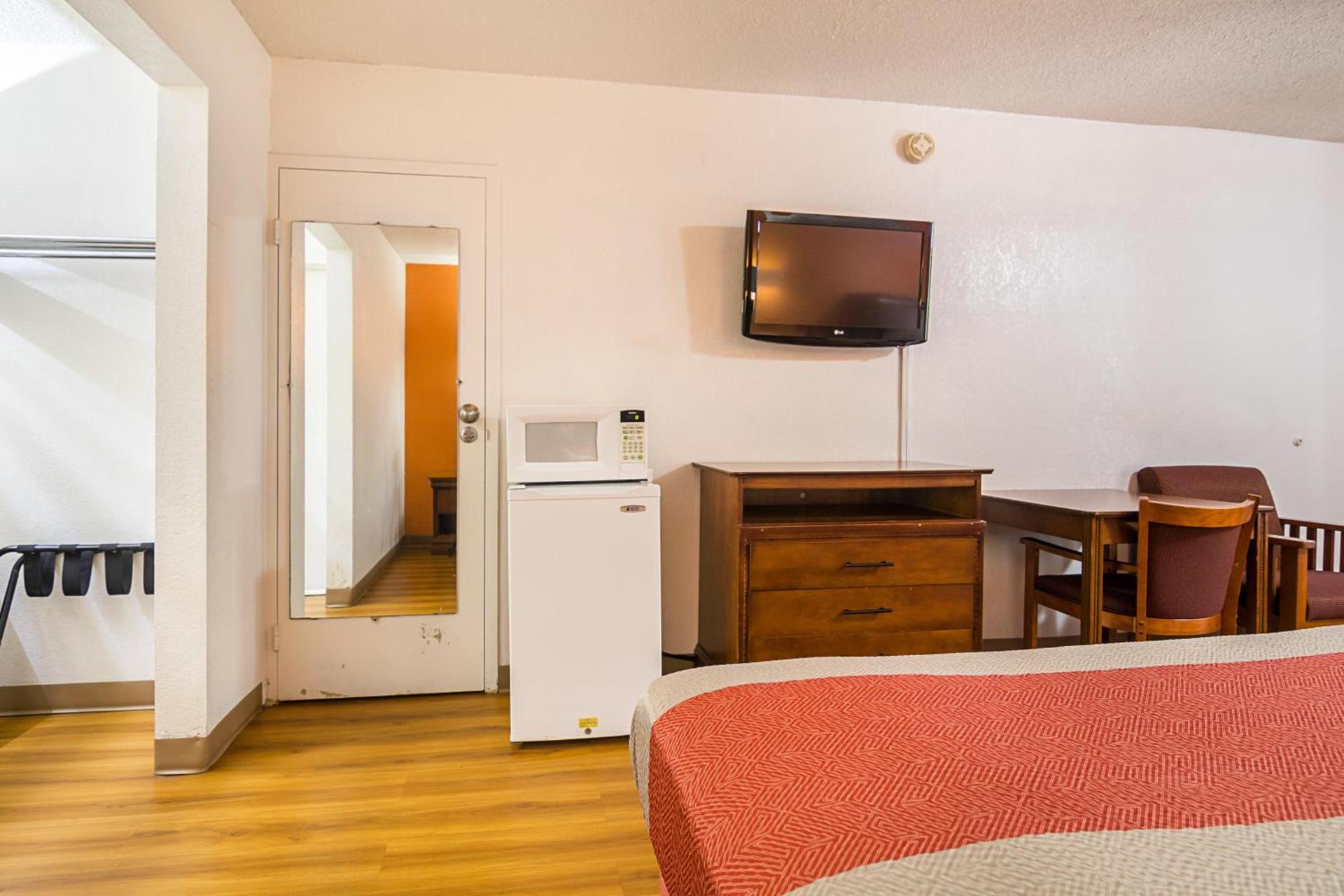 Motel 6-Conyers, GA photo 80