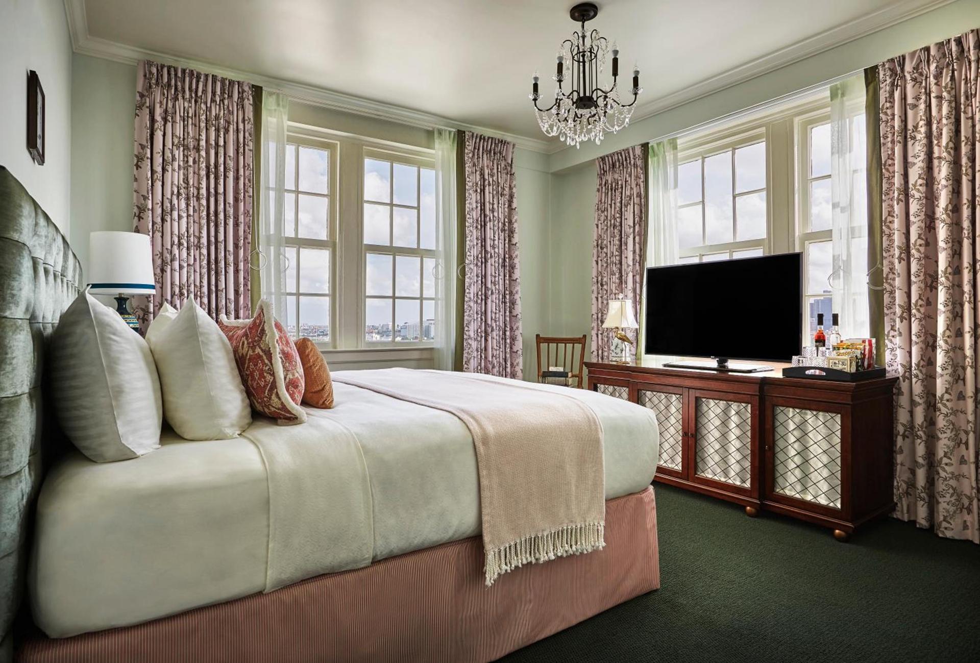The Pontchartrain Hotel photo 30