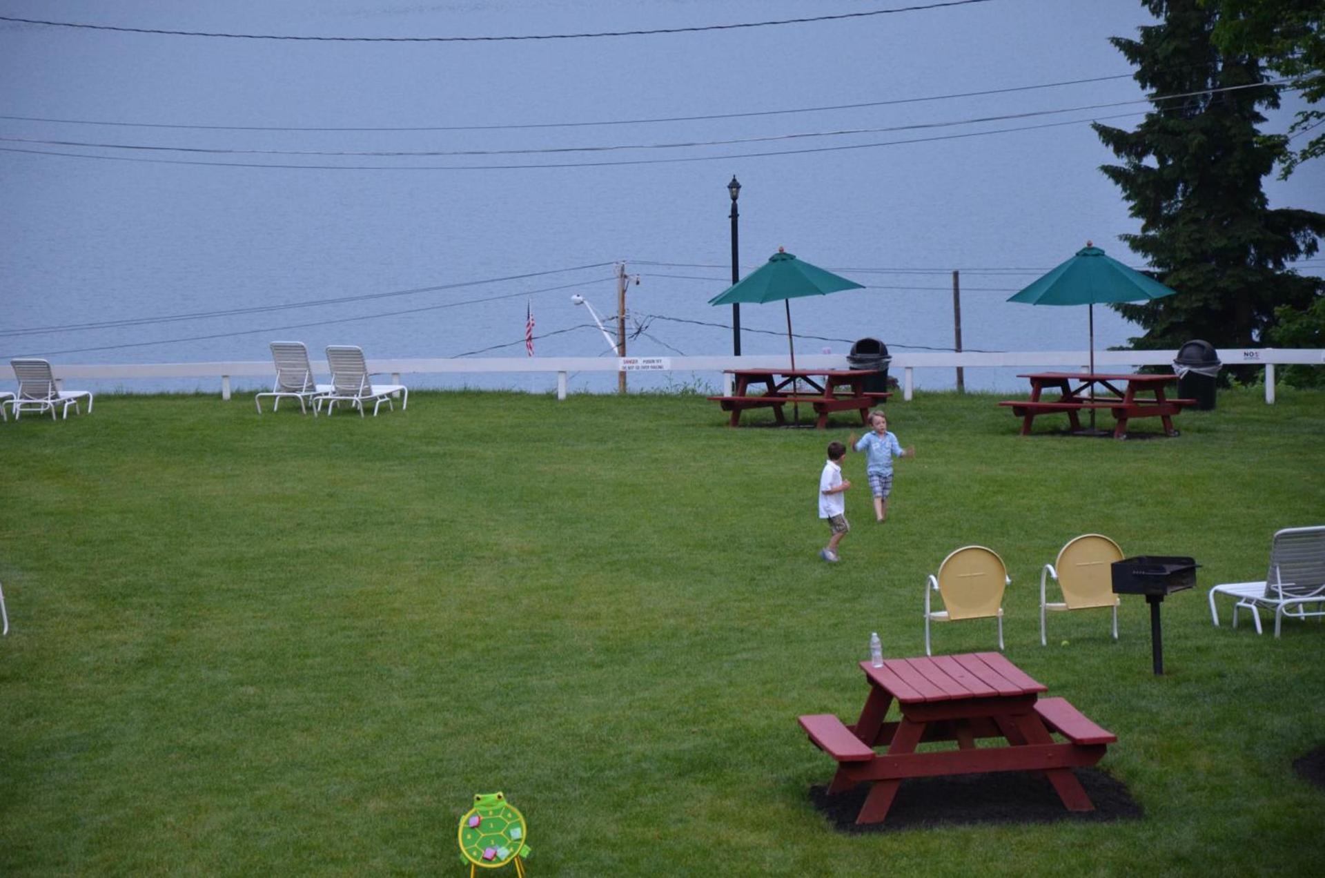 Lake View Motel photo 58