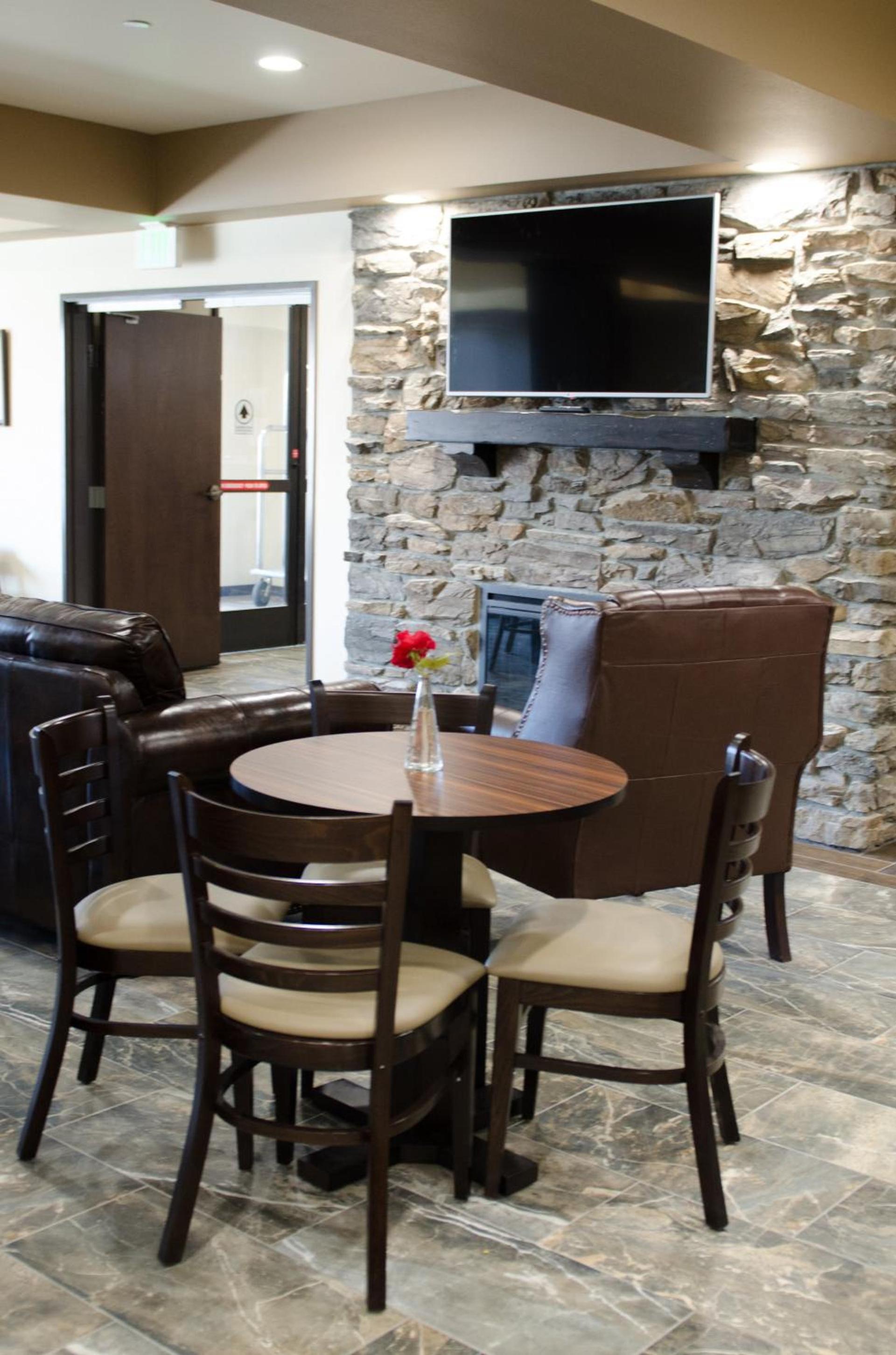 Inn at Moses Lake photo 41