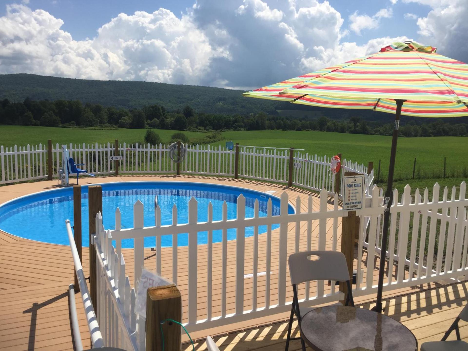 Apple Inn and Suites Cooperstown Area photo 13