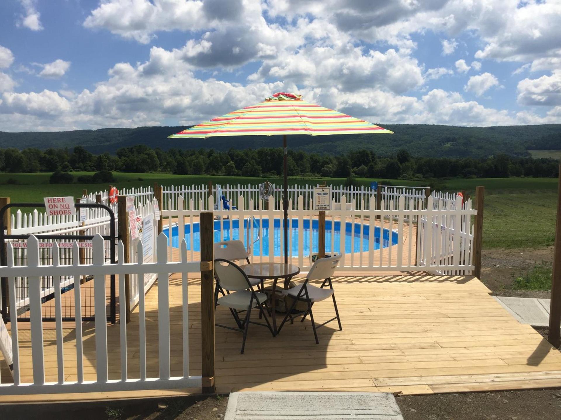 Apple Inn and Suites Cooperstown Area photo 5