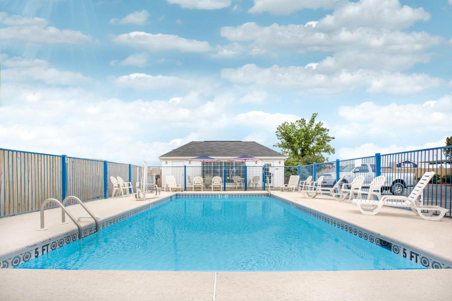 Baymont by Wyndham Tuscaloosa photo 7