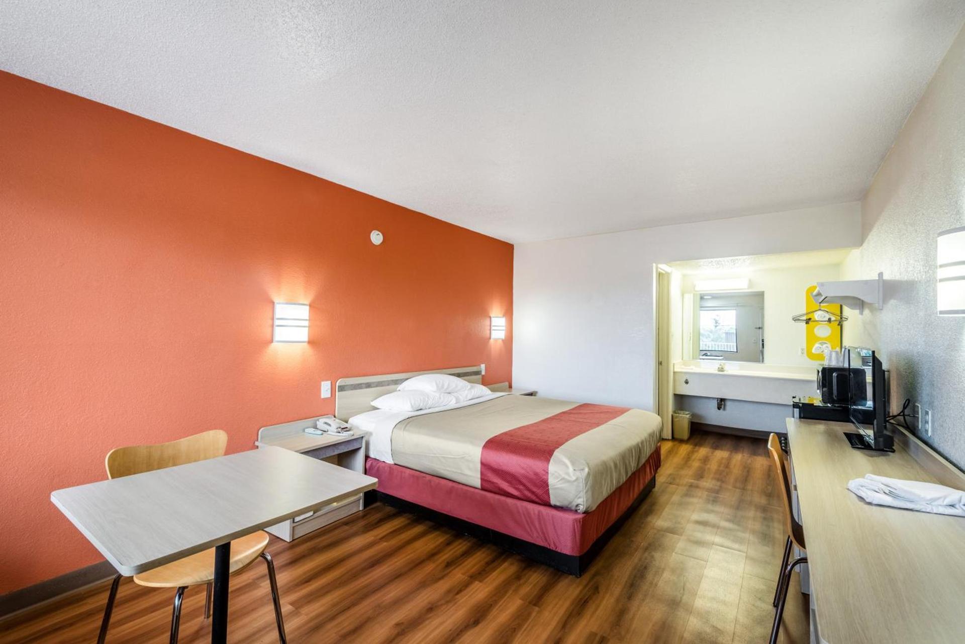 Motel 6-Anniston, AL photo 20